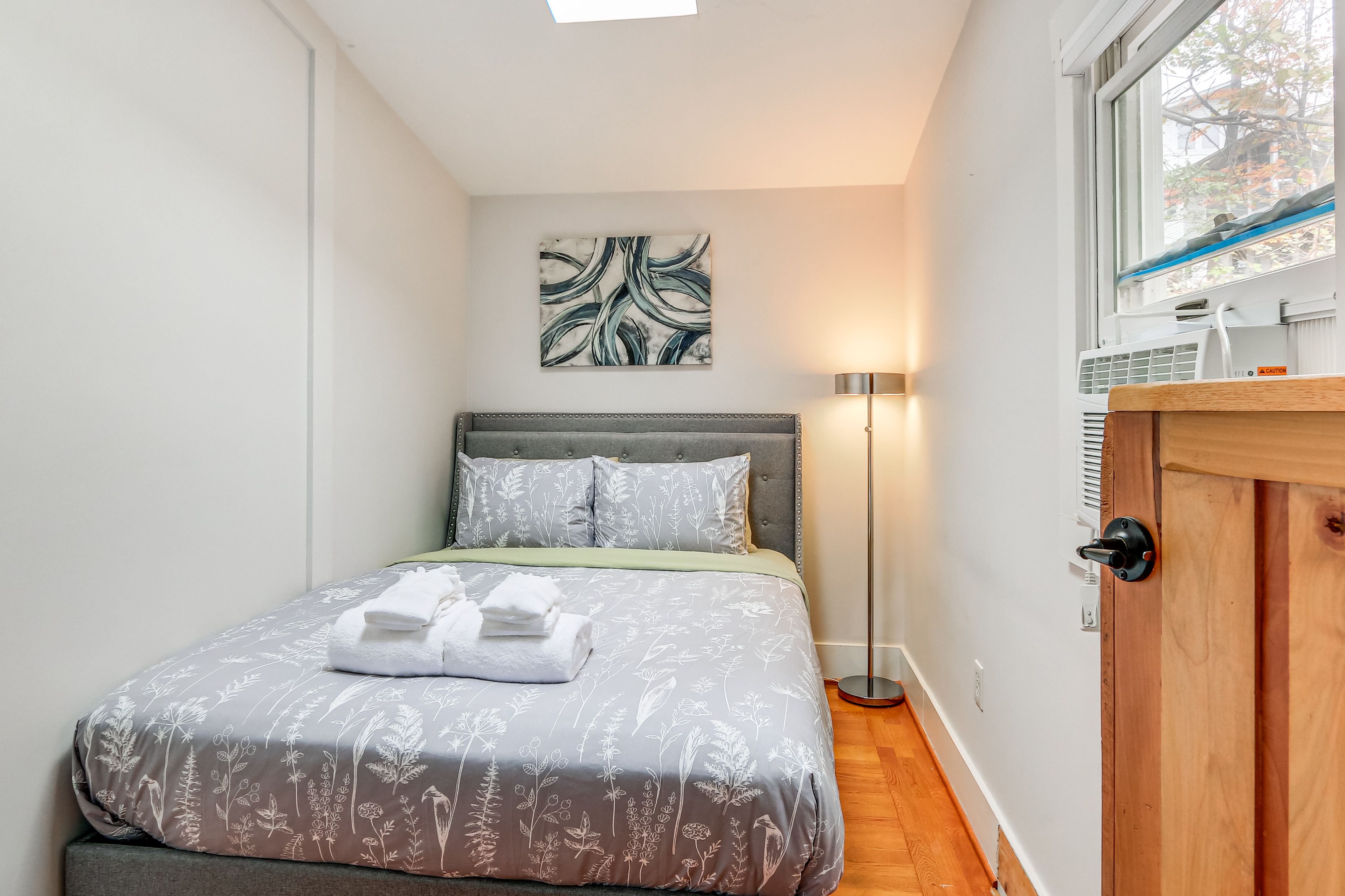 Bedroom 2 | Queen Bed | Linens Provided