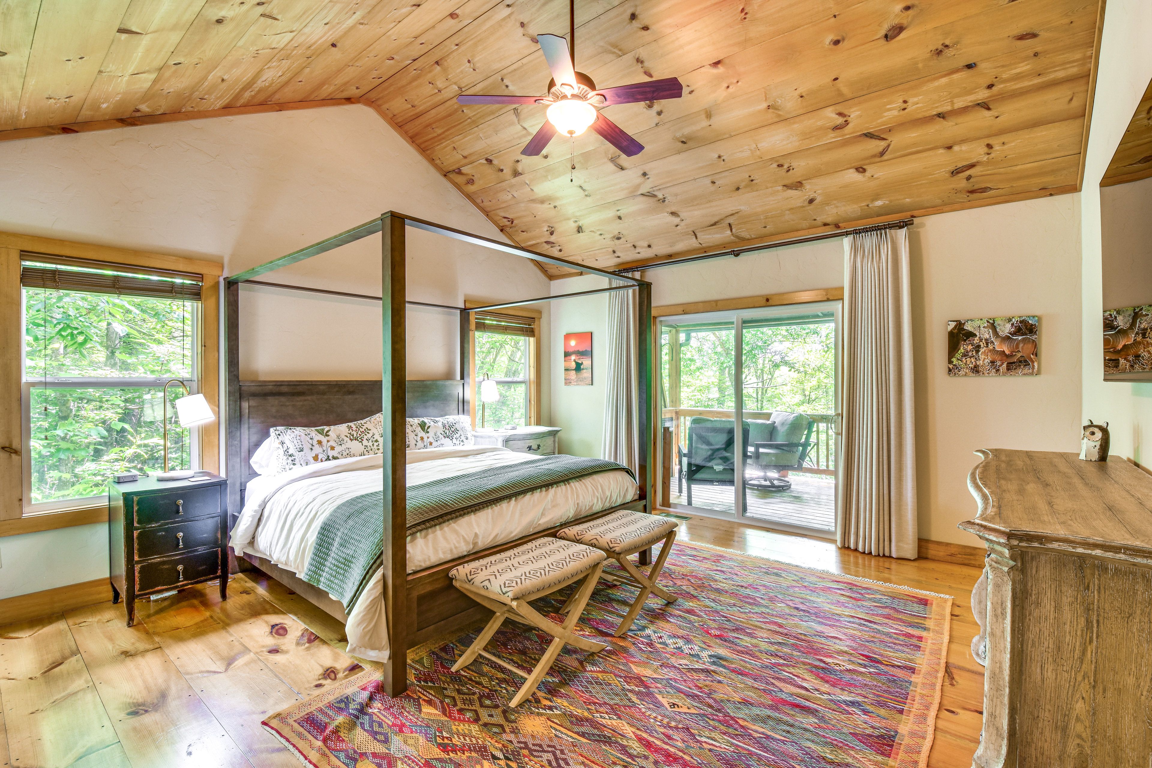 Bedroom 1 | Main Level | King Bed | Smart TV | Deck Access | Linens Provided