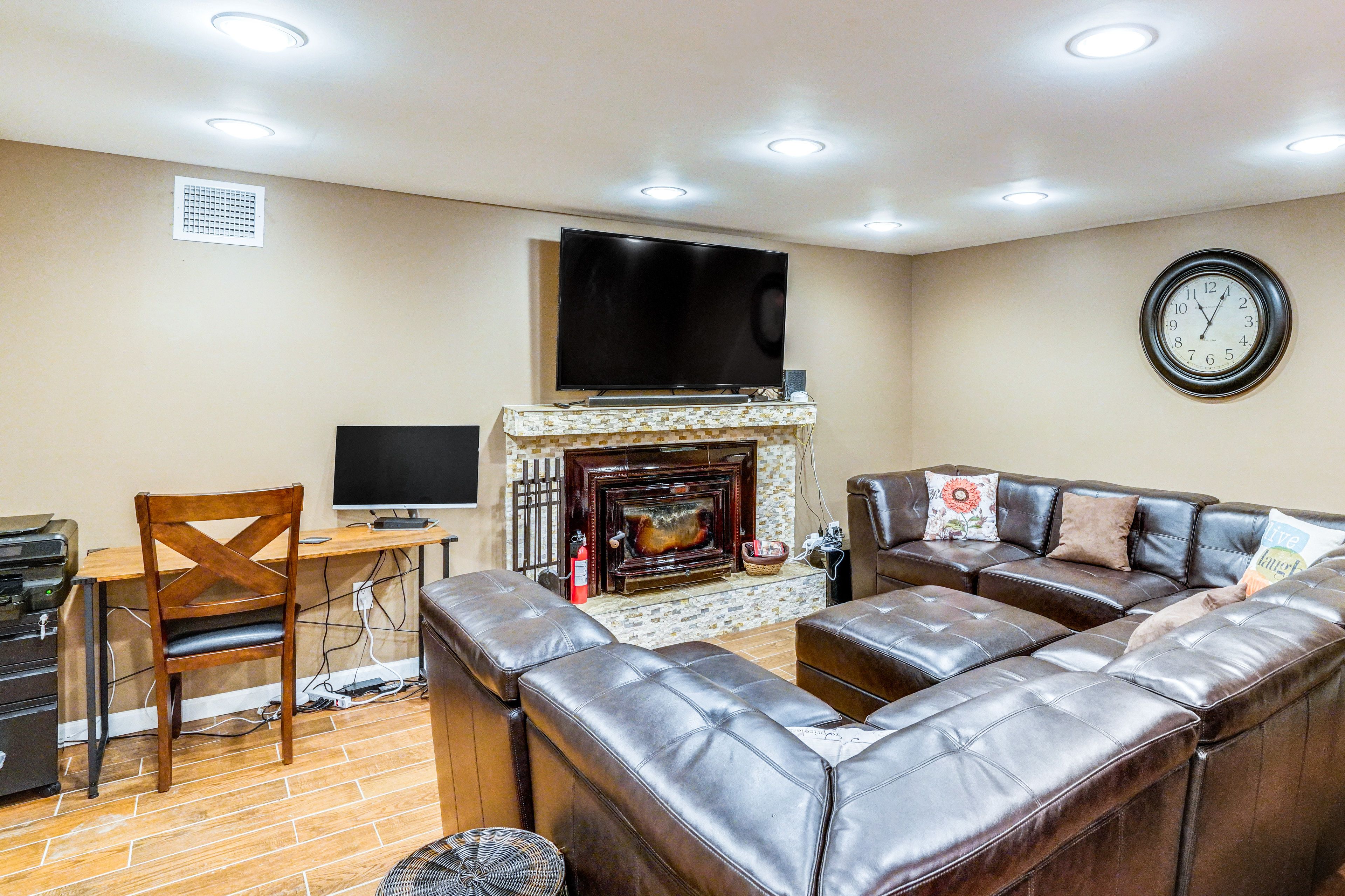 Remote Workspace | Printer | Cable TV | Wood-Burning Stove