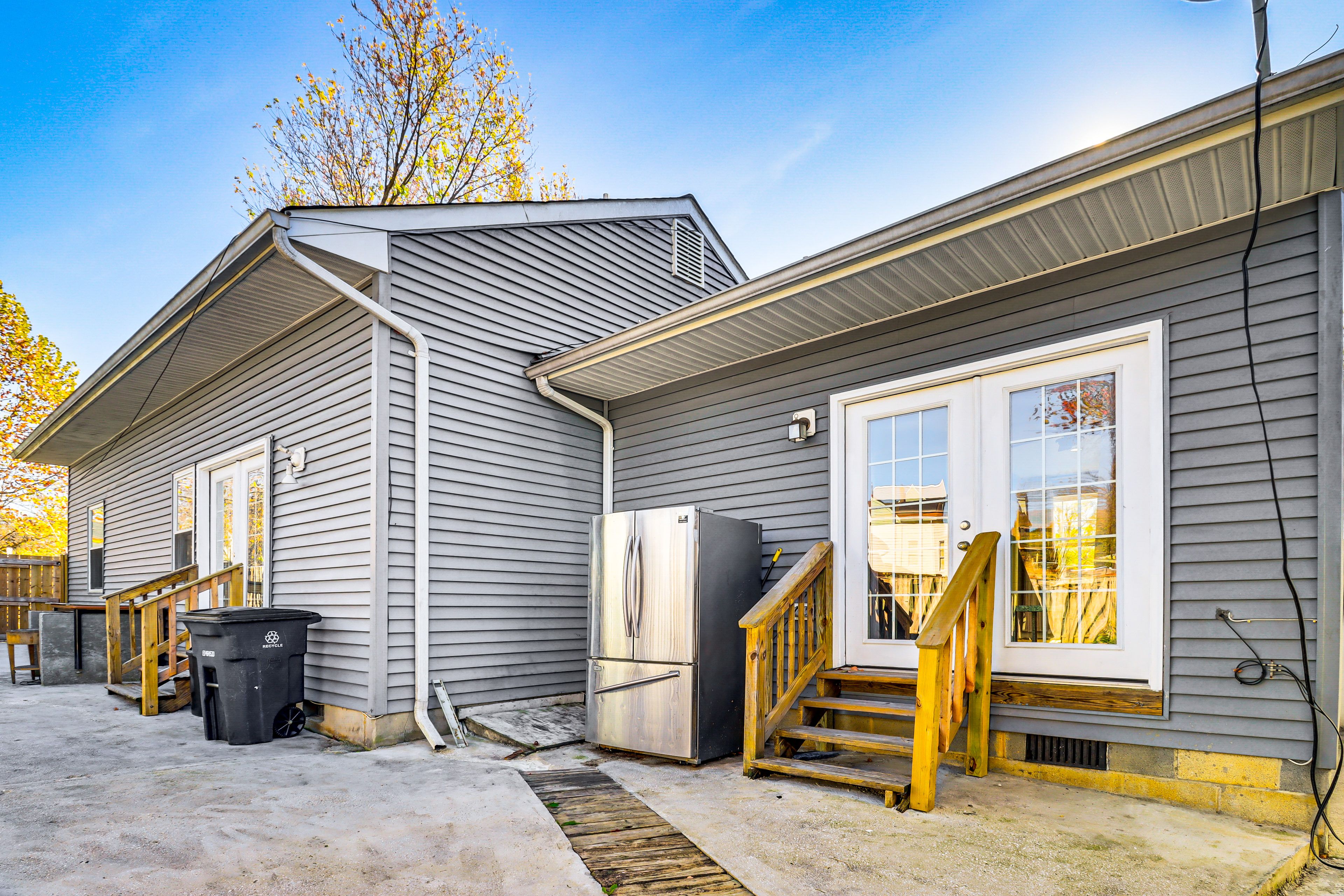Patio | Outdoor Seating & Dining | Refrigerator