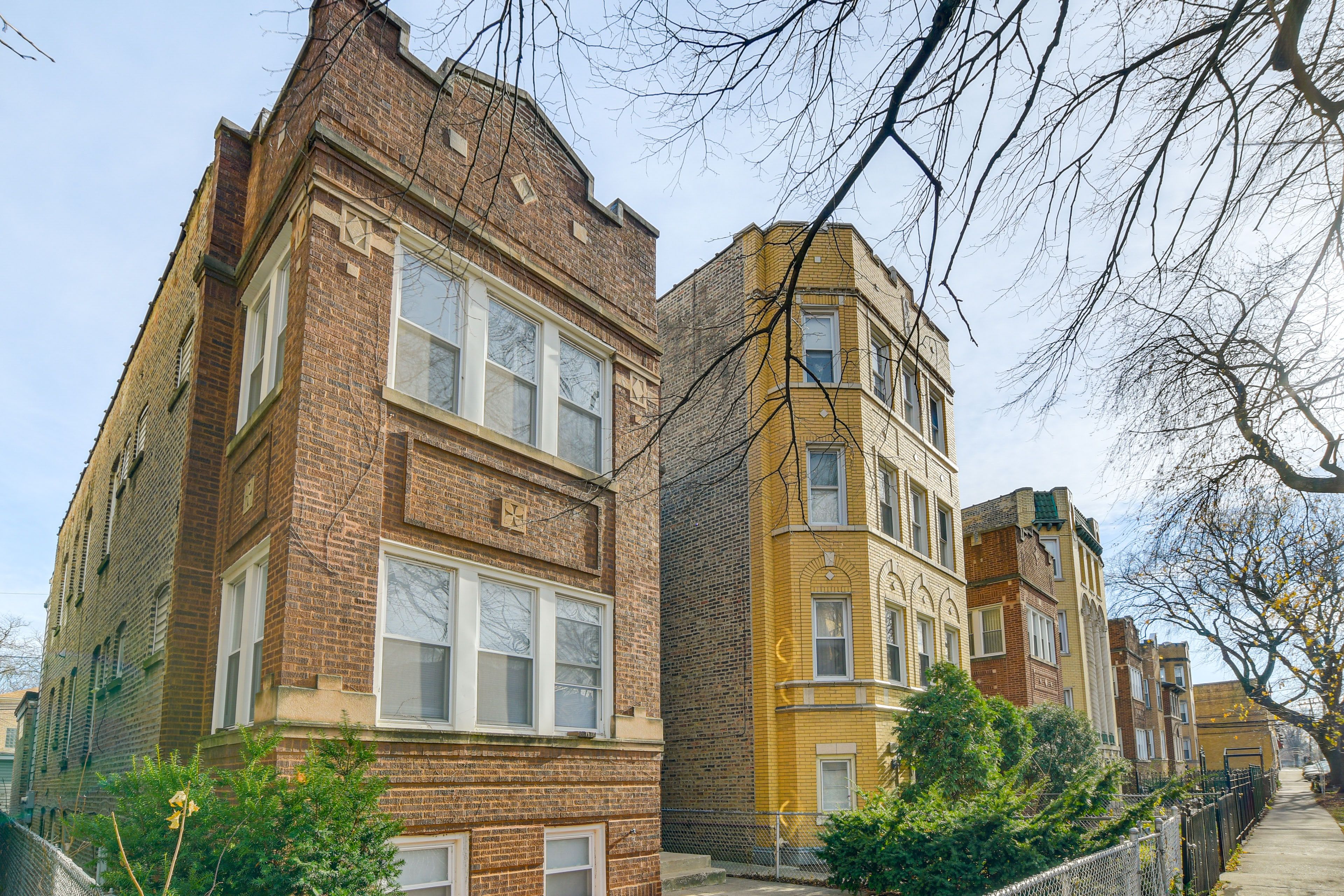 Property Exterior | Single-Story Unit | 2nd-Floor Apartment