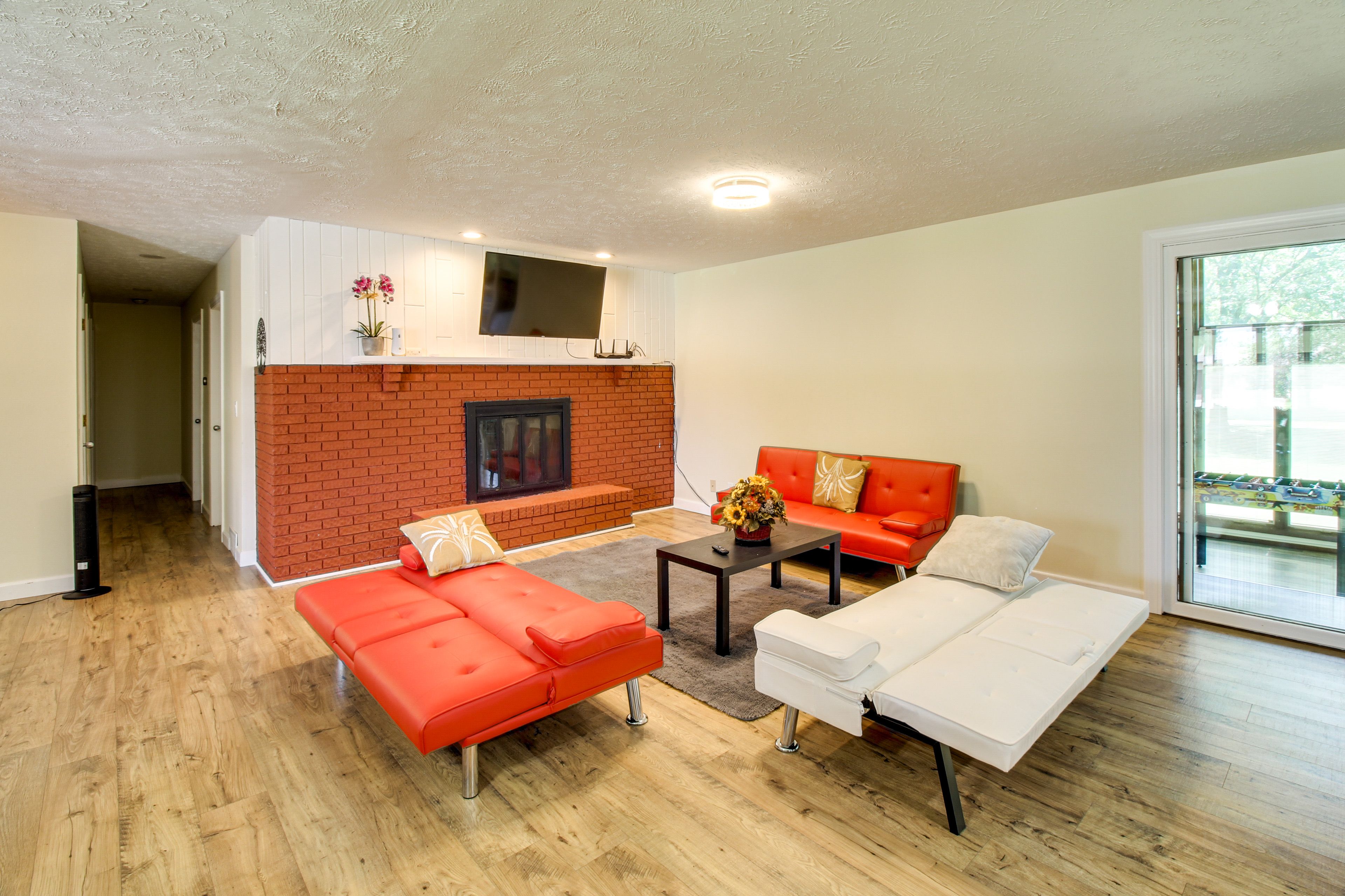 Grand Island Vacation Rental | 4BR | 2.5BA | 2,404 Sq Ft | Steps Required