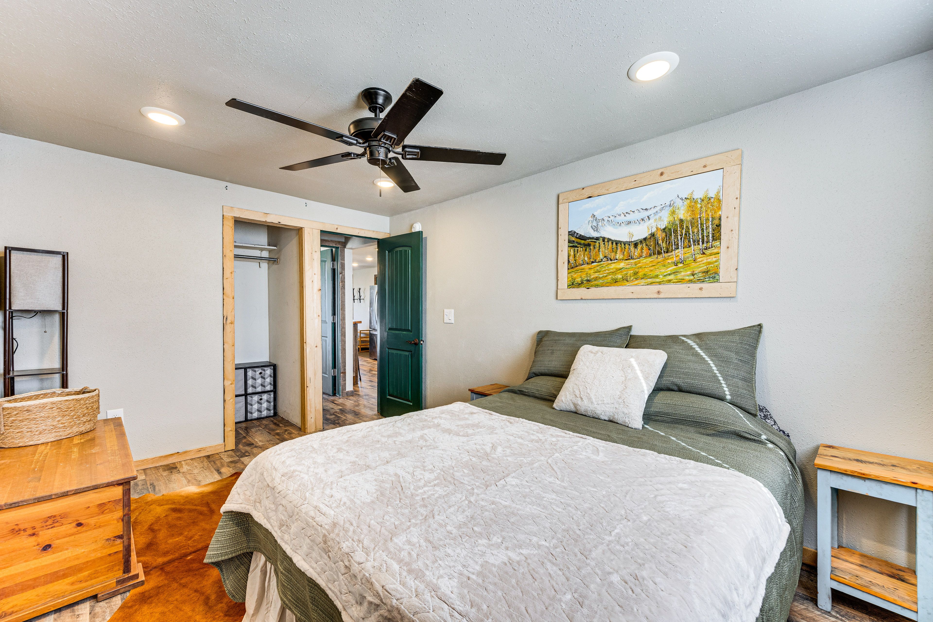 Bedroom 1 | Queen Bed | Linens Provided