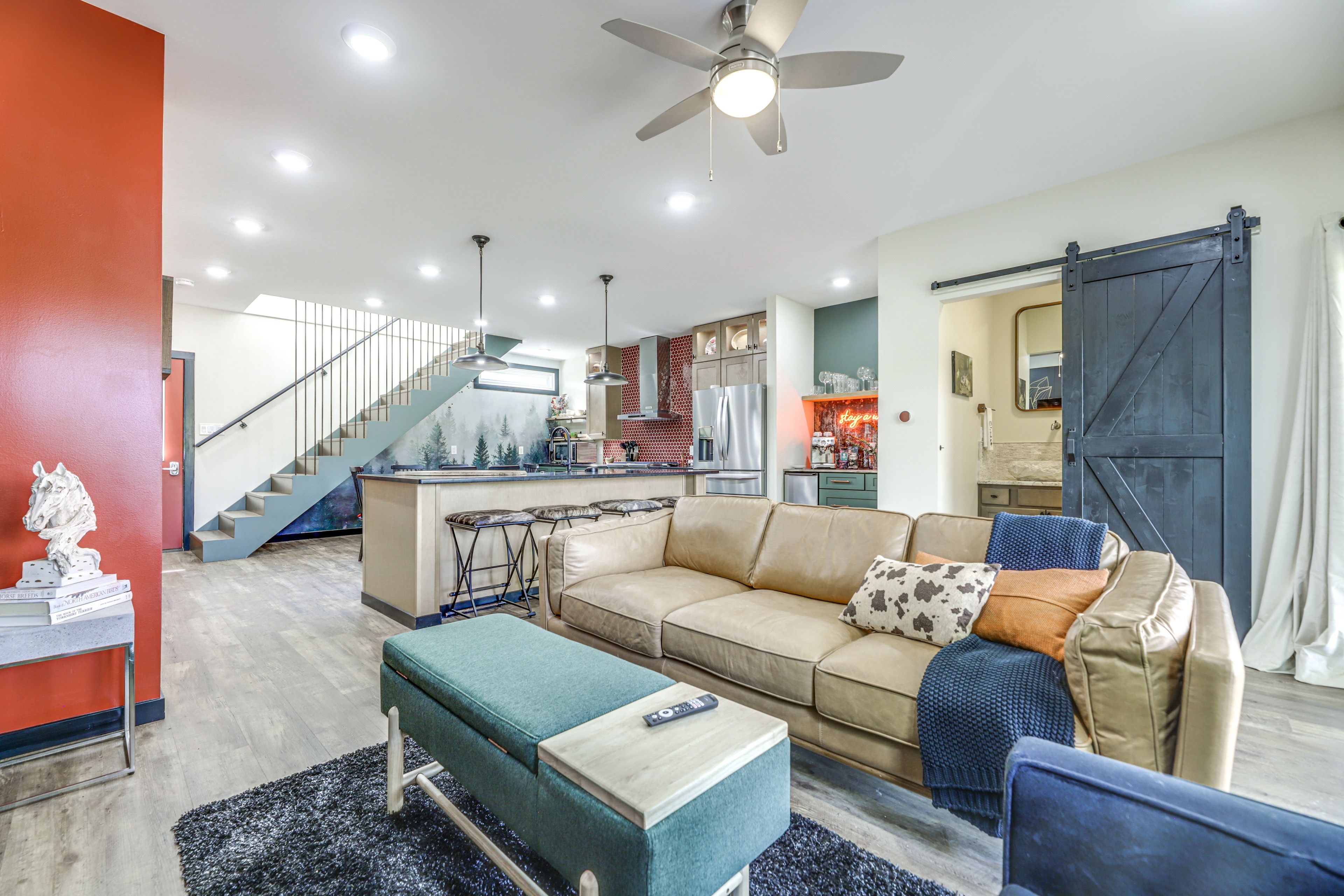 Living Room | Smart TV | Free WiFi | 1st Floor