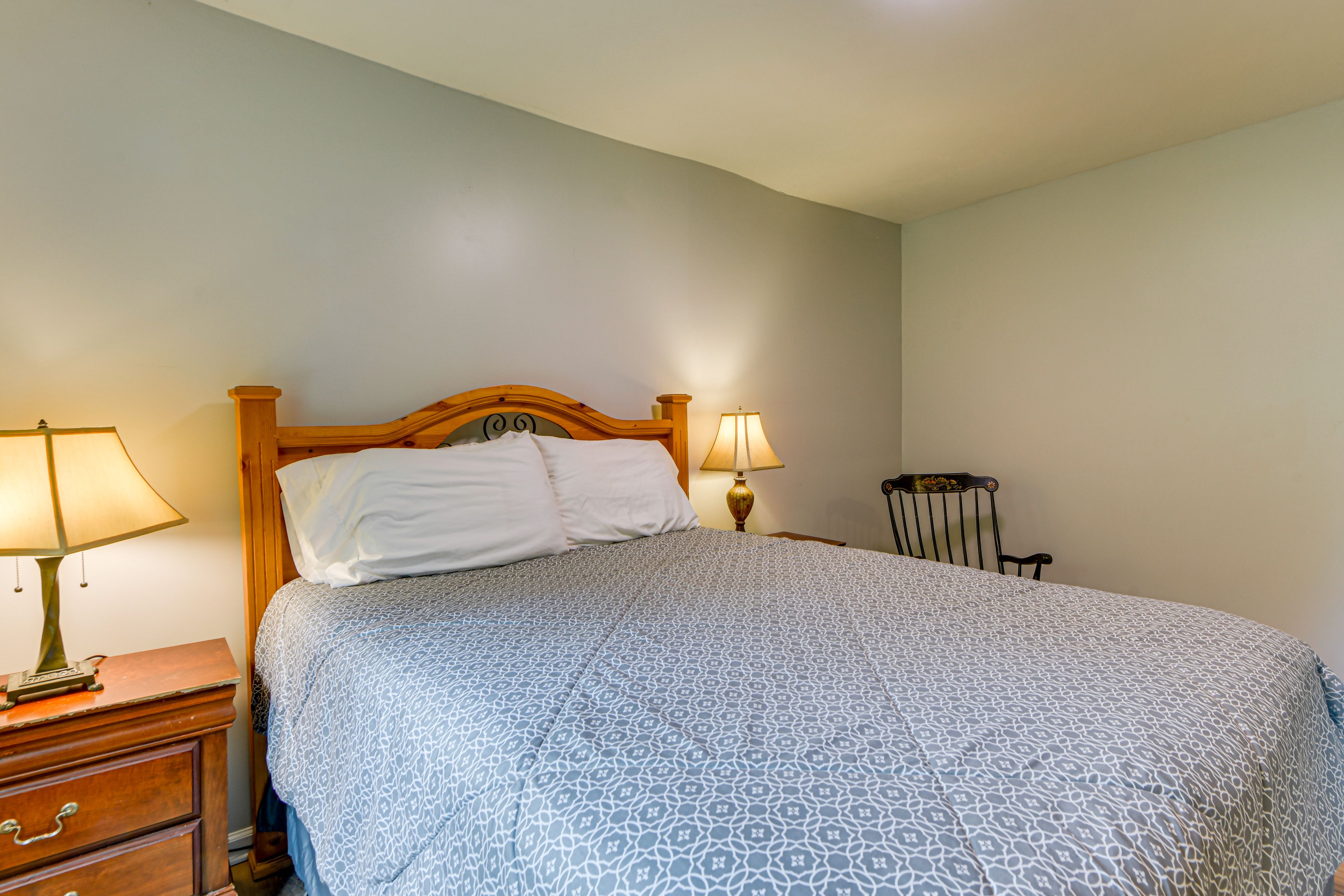 Bedroom 4 | Queen Bed | Linens Provided