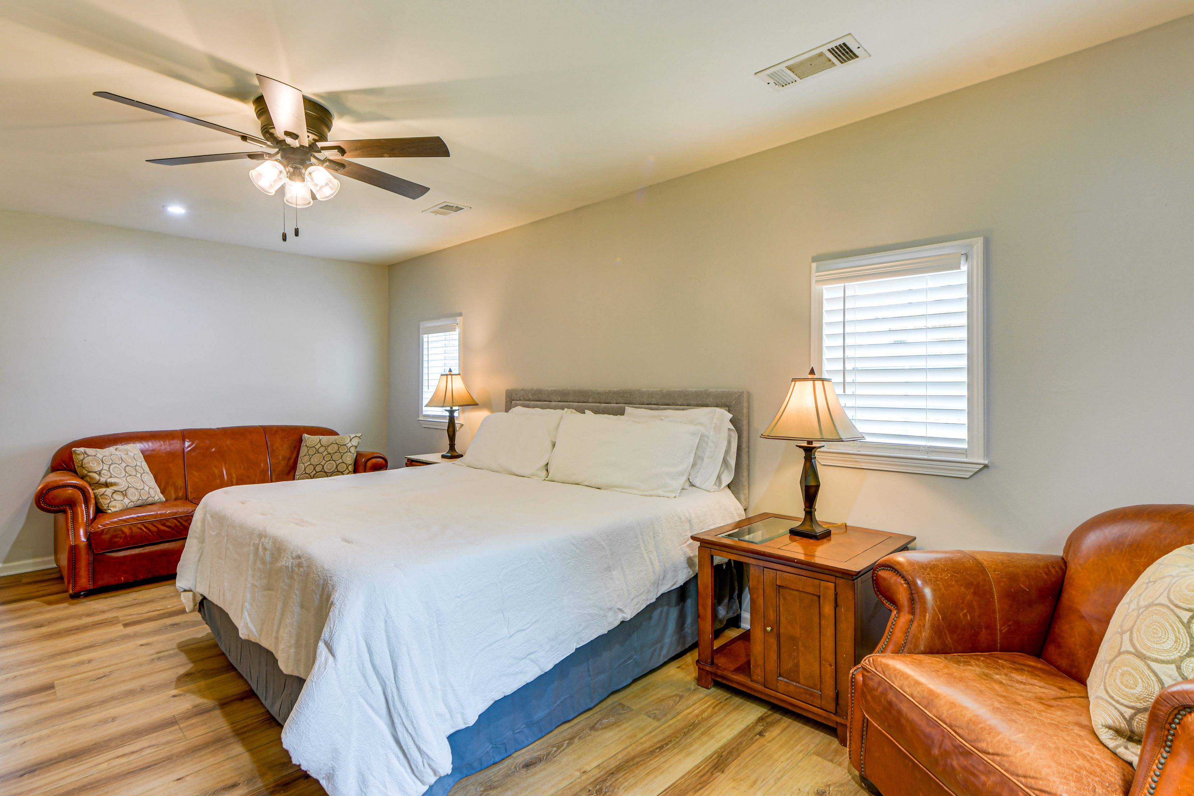 Bedroom 1 | King Bed | Linens Provided