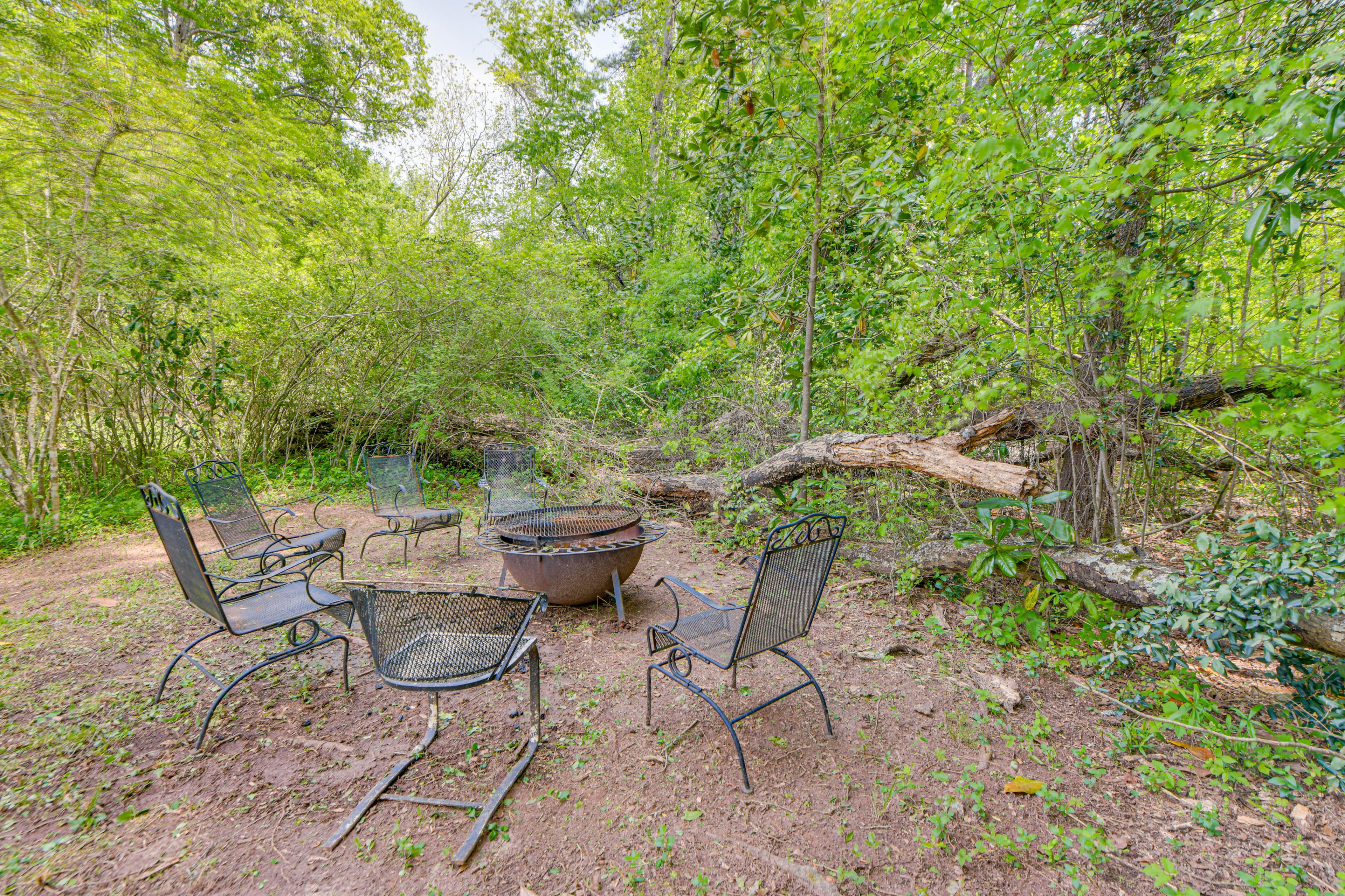 Fire Pit | Forested Setting