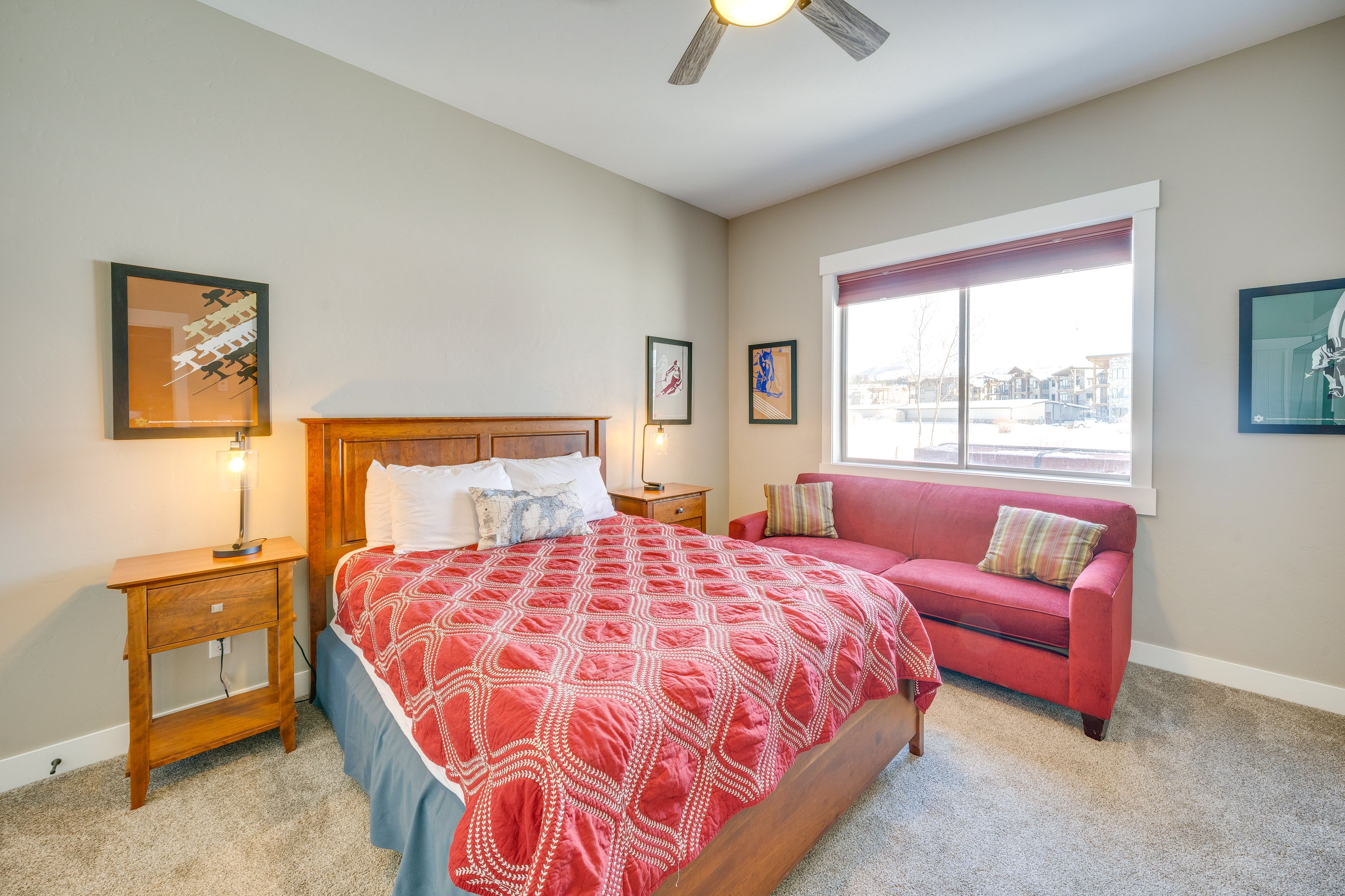 Bedroom 2 | Queen Bed | Basement Level