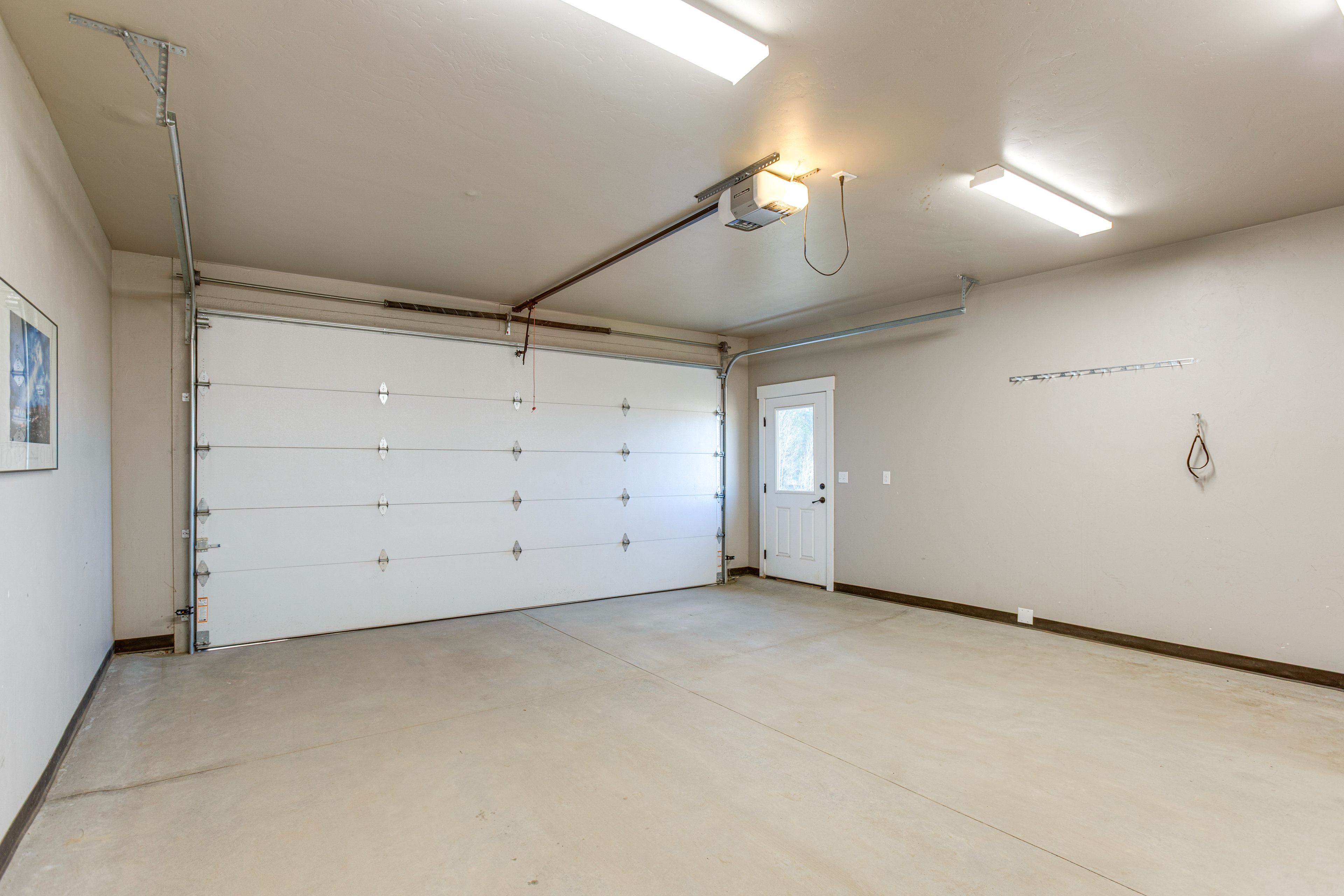 Parking | Heated Garage (2 Vehicles)