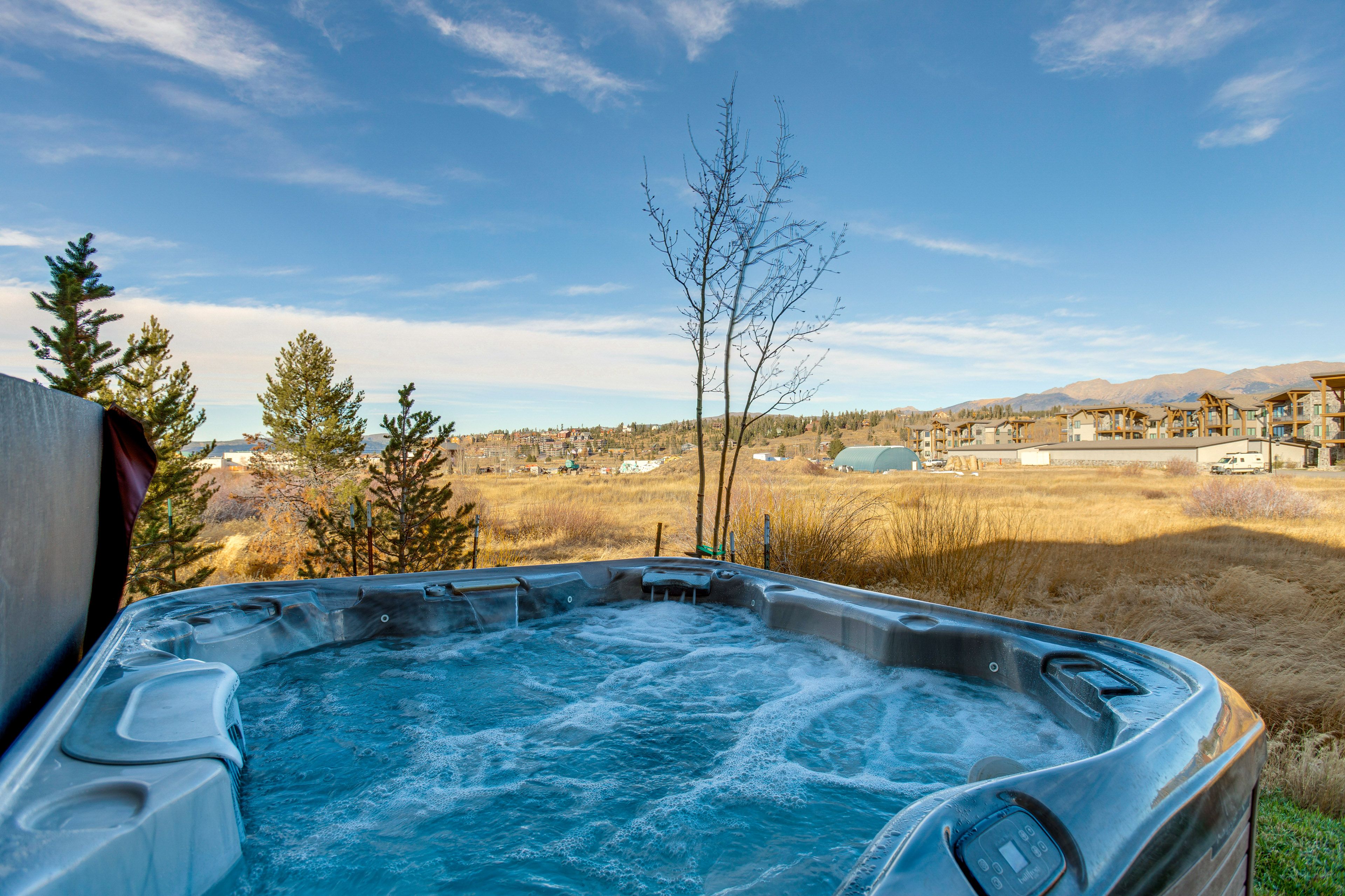 Private Hot Tub | Mountain Views