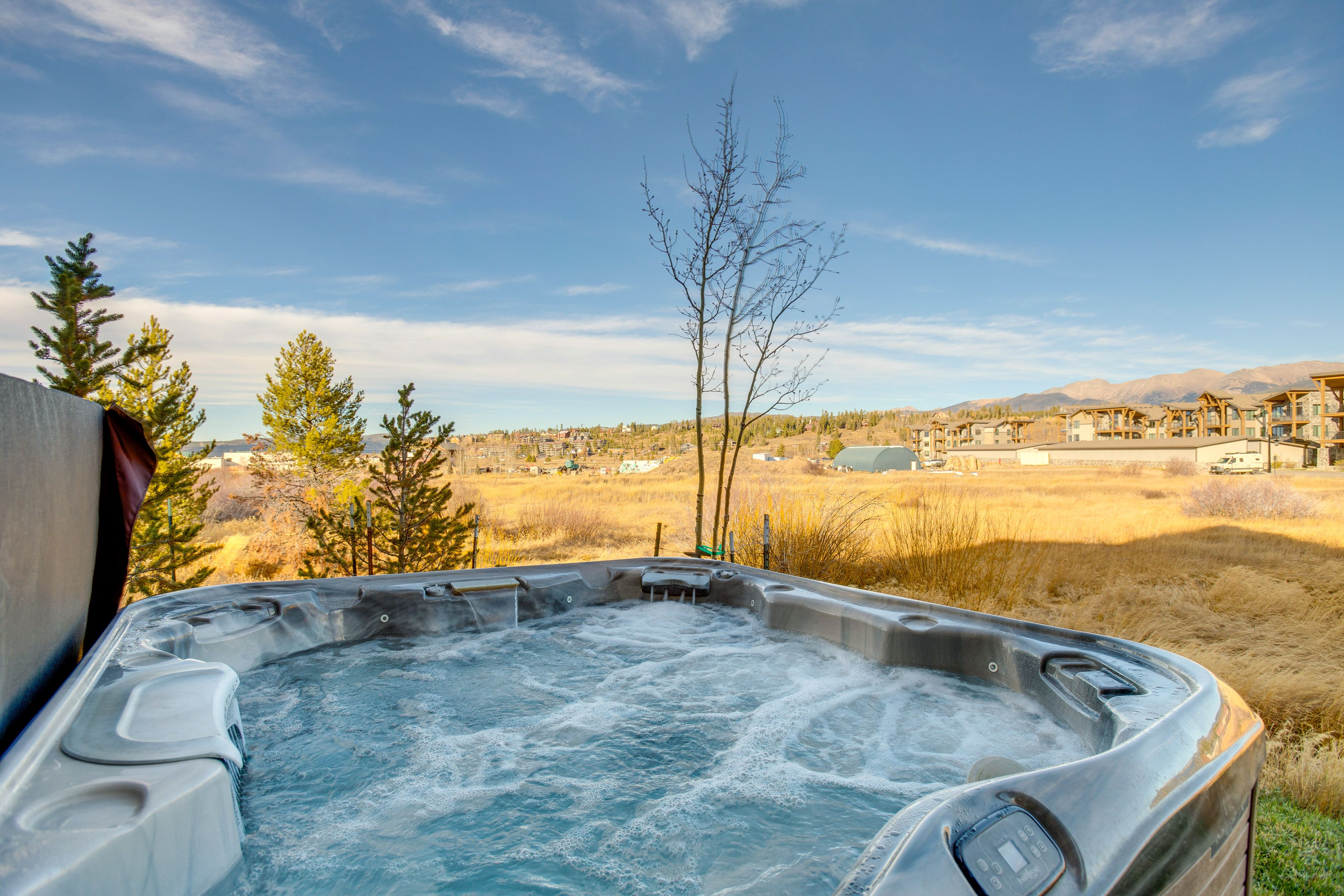Private Hot Tub | Mountain Views