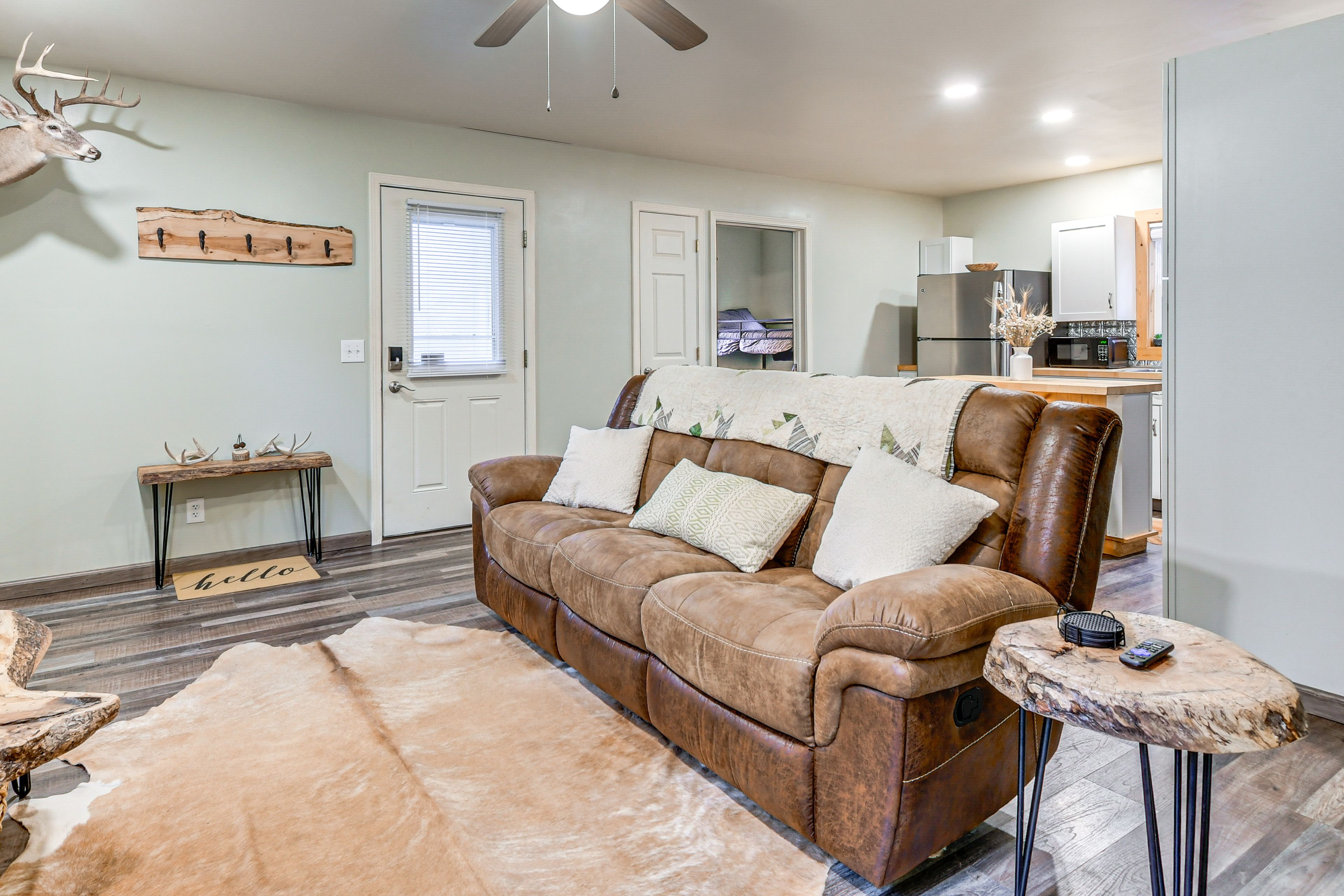 Stout Vacation Rental | 2BR | 1BA | 1,000 Sq Ft | 1 Step Required