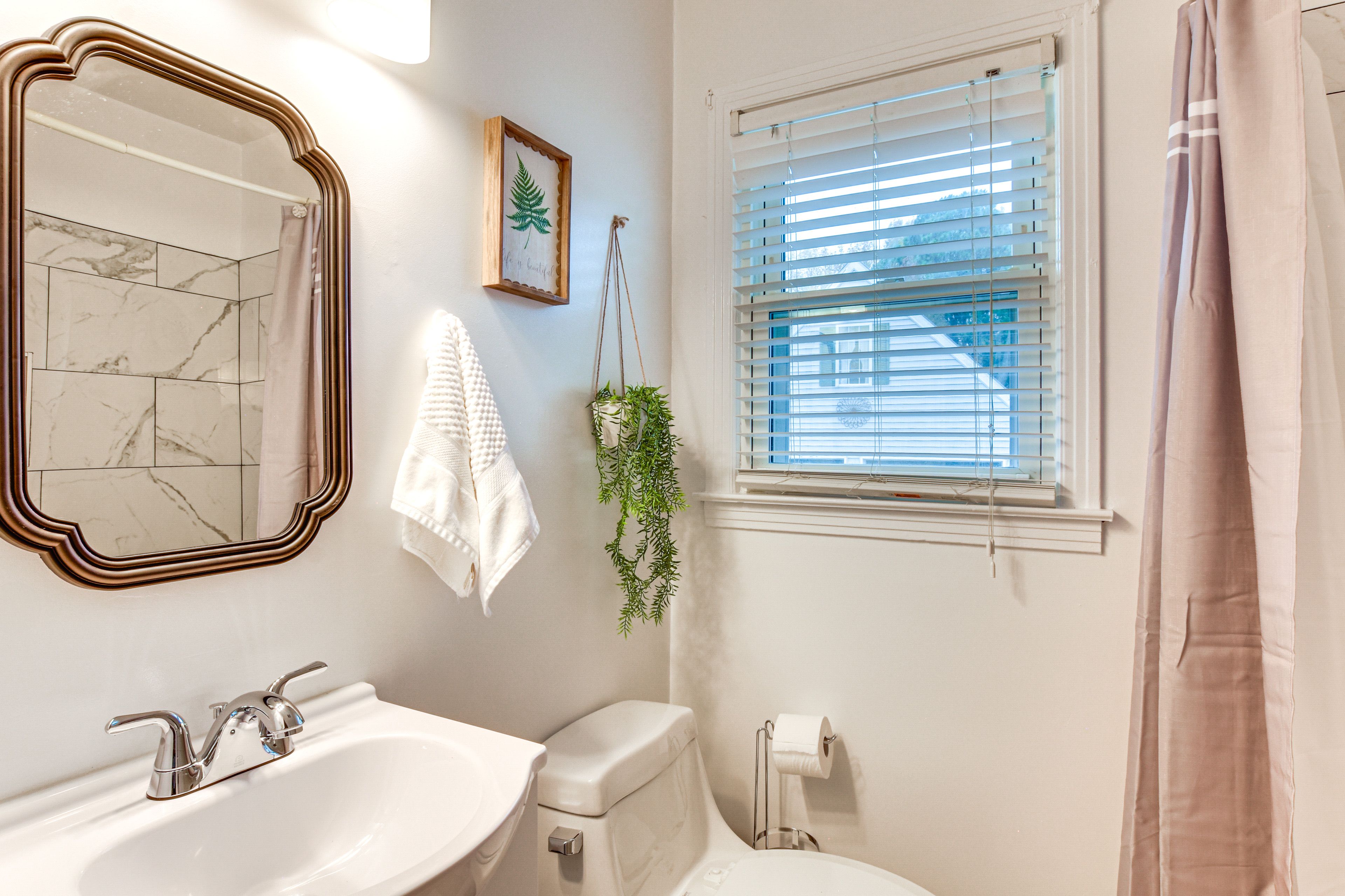 Full Bathroom