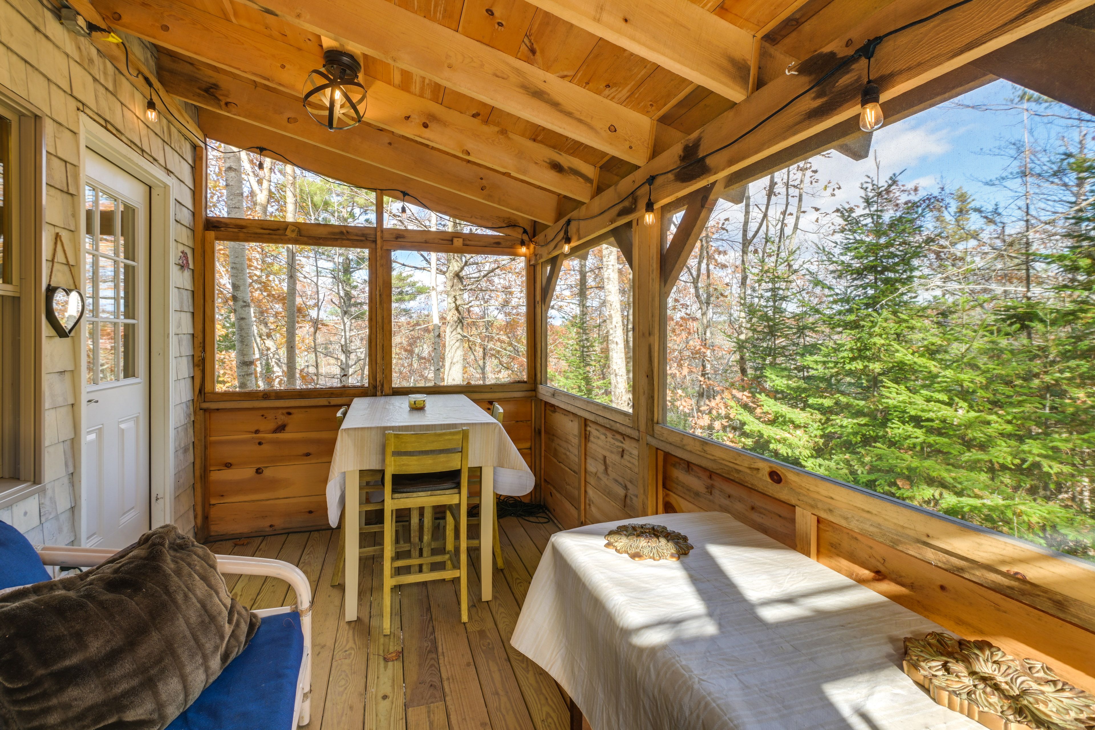 Screened-In Porch
