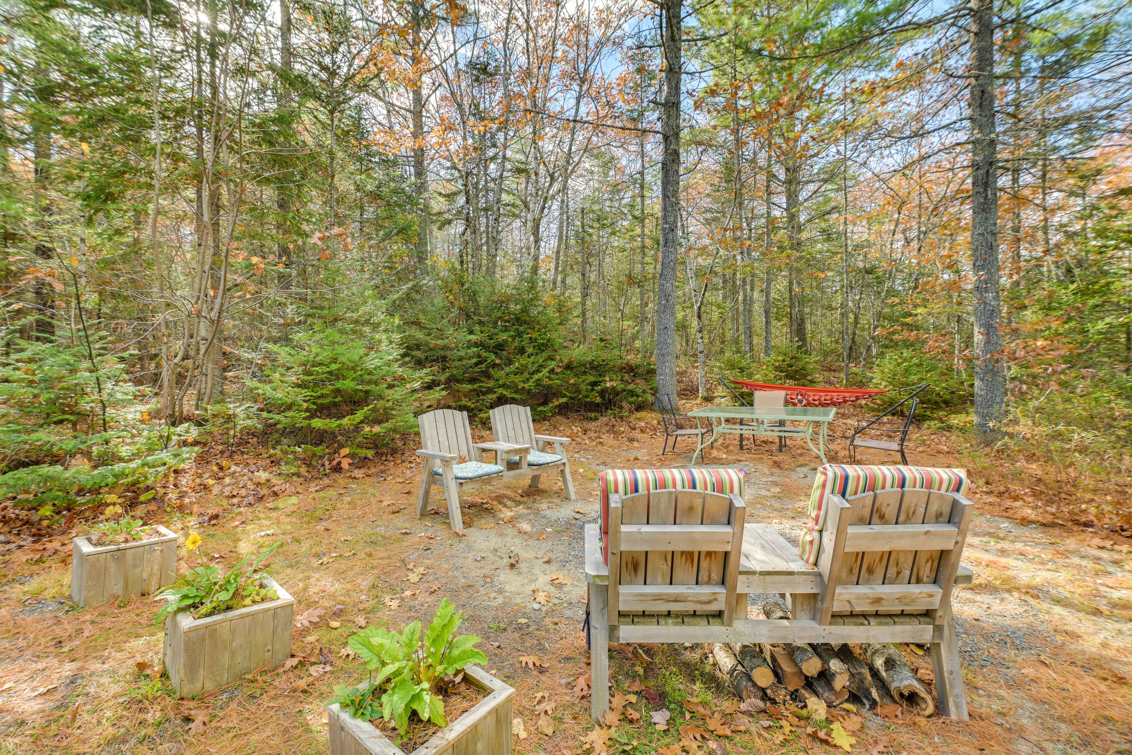 Ellsworth Vacation Rental | 2BR | 2.5BA | 1,700 Sq Ft | Stairs Required