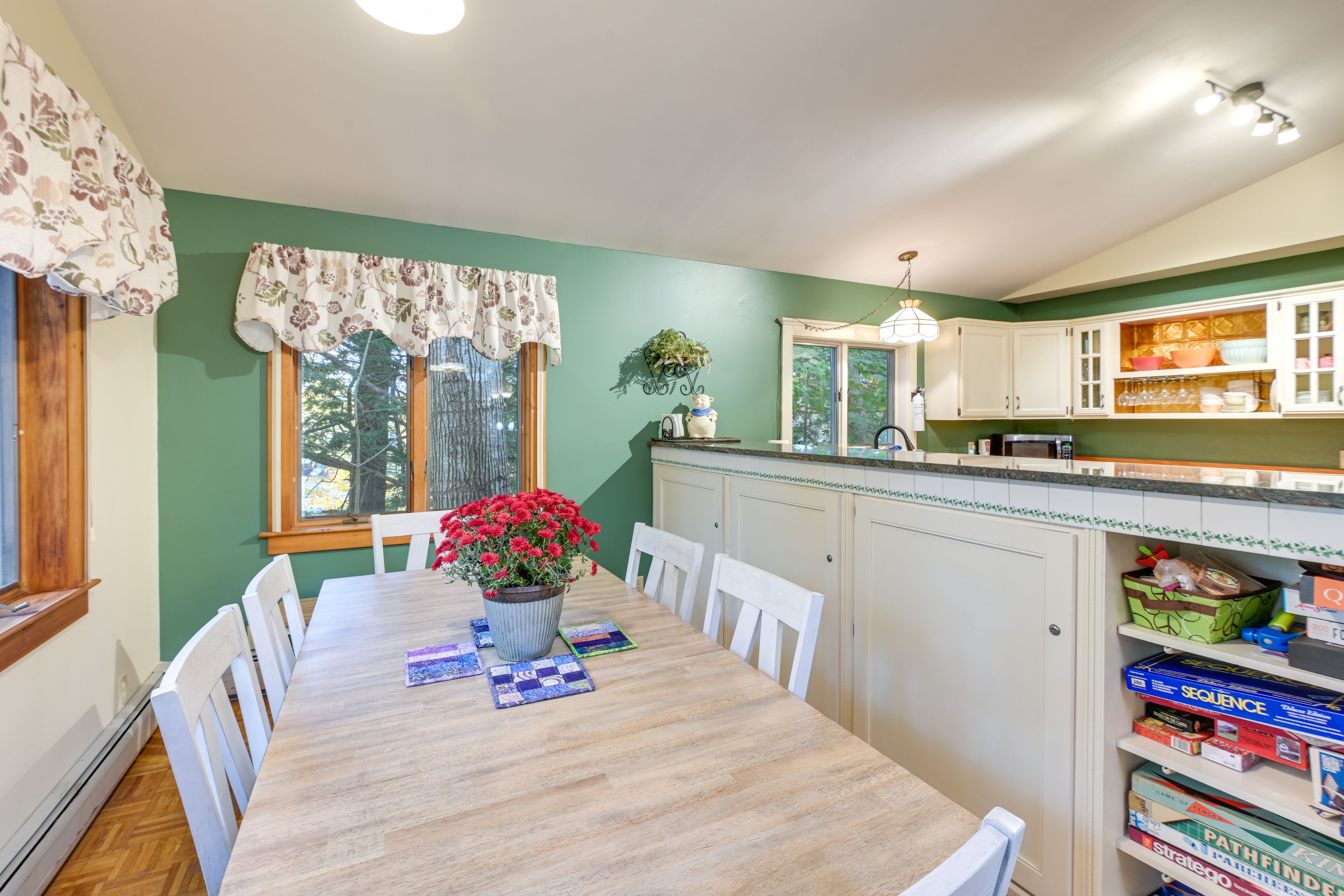 Dining Area | 1st Floor | Board Games