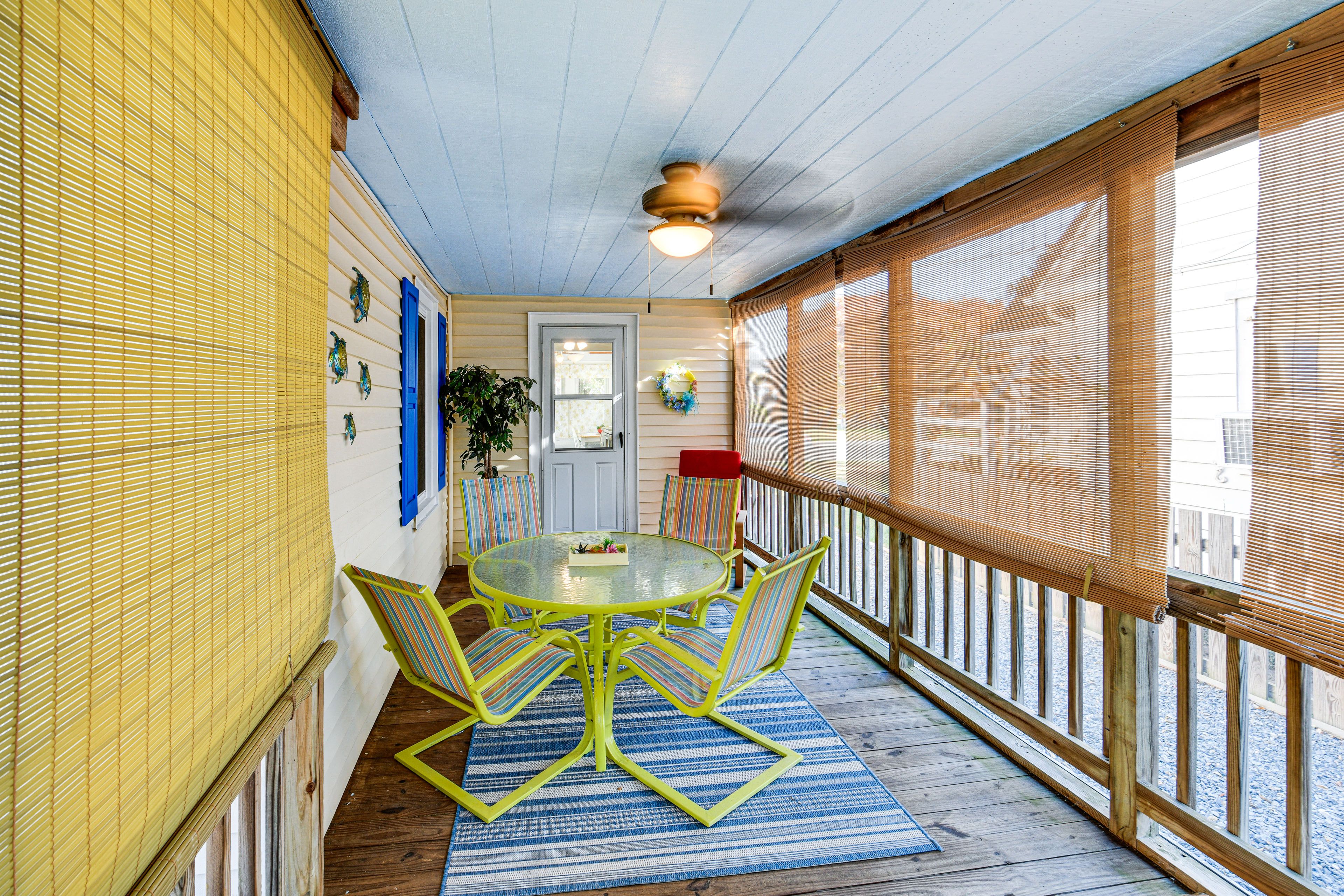 Screened Porch | Single-Story Cottage