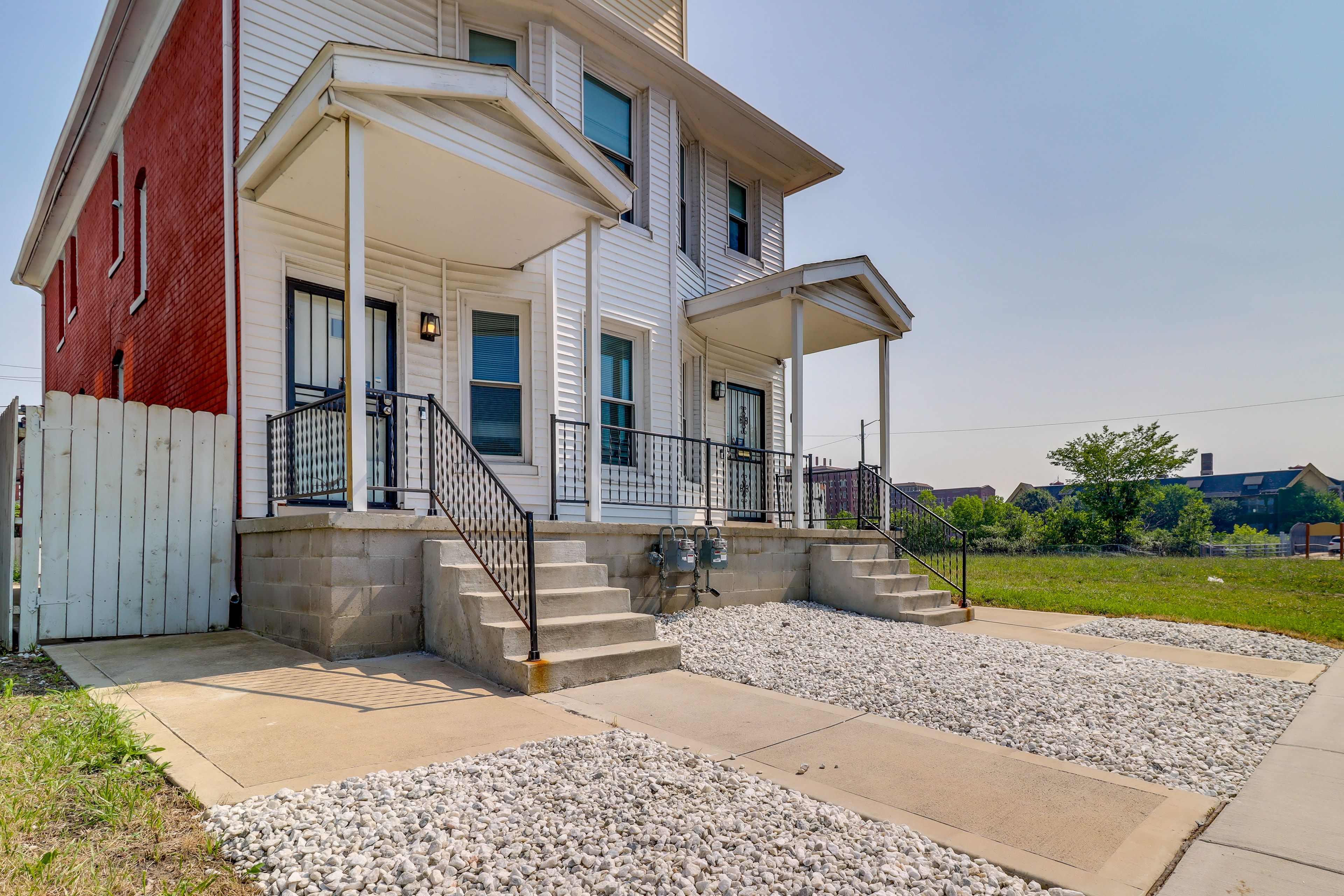 Property Exterior | Free Street Parking (First-Come, First-Served)