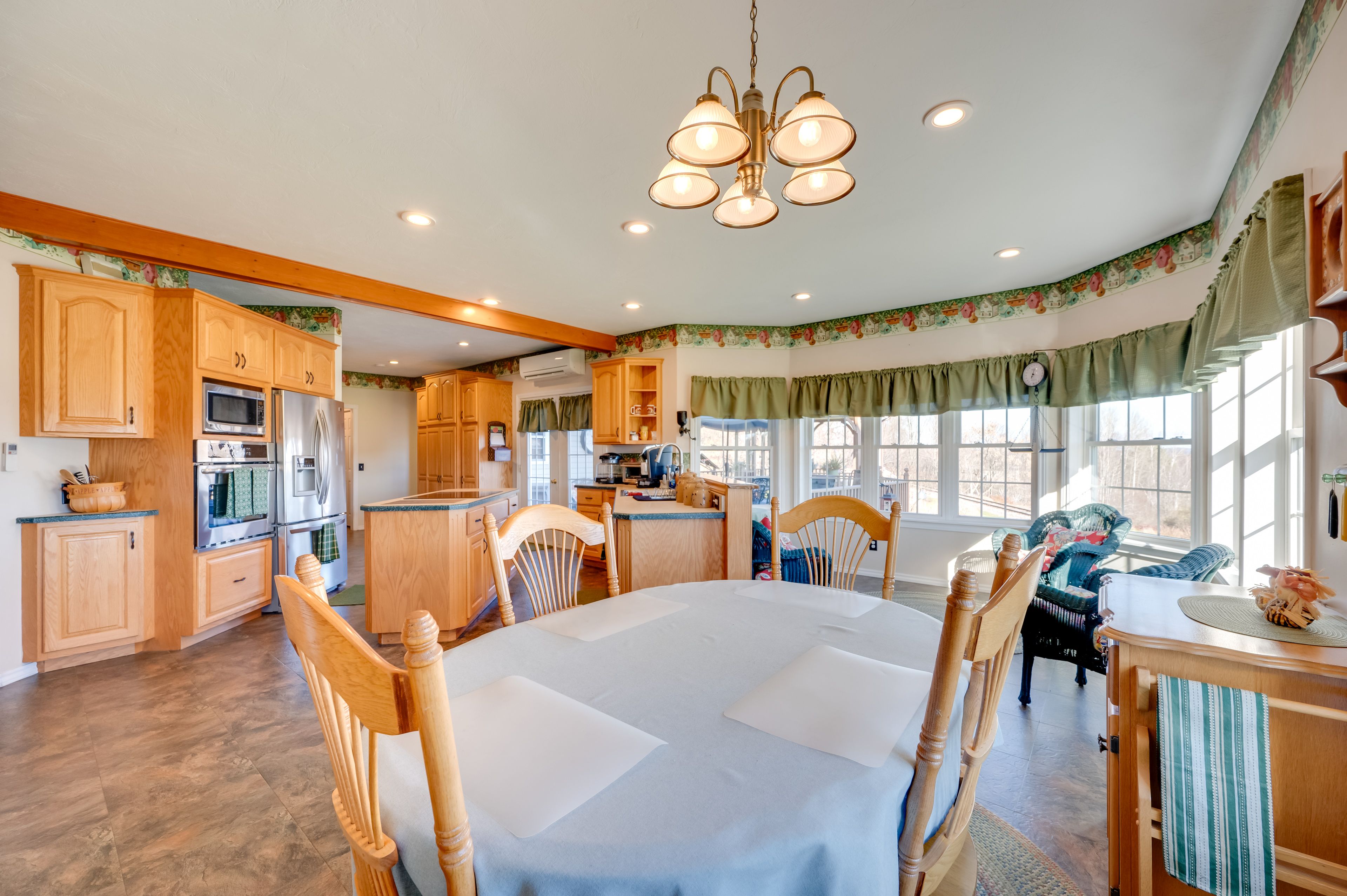 Breakfast Nook | Dishware & Flatware Provided | Central A/C & Heat | 1st Floor