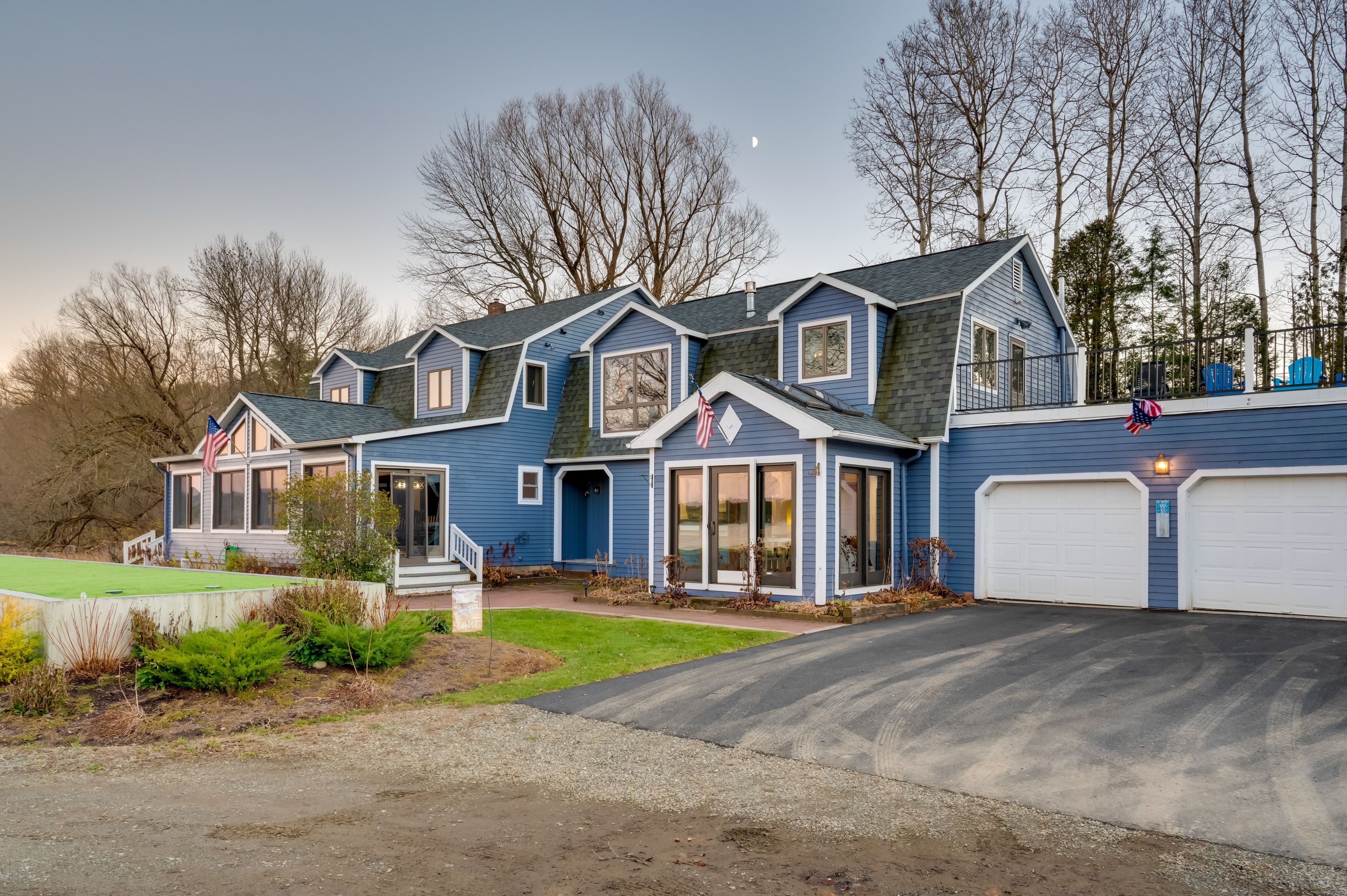 Newport Vacation Rental | 5BR | 4.5BA | 4,500 Sq Ft | 4 Steps to Enter