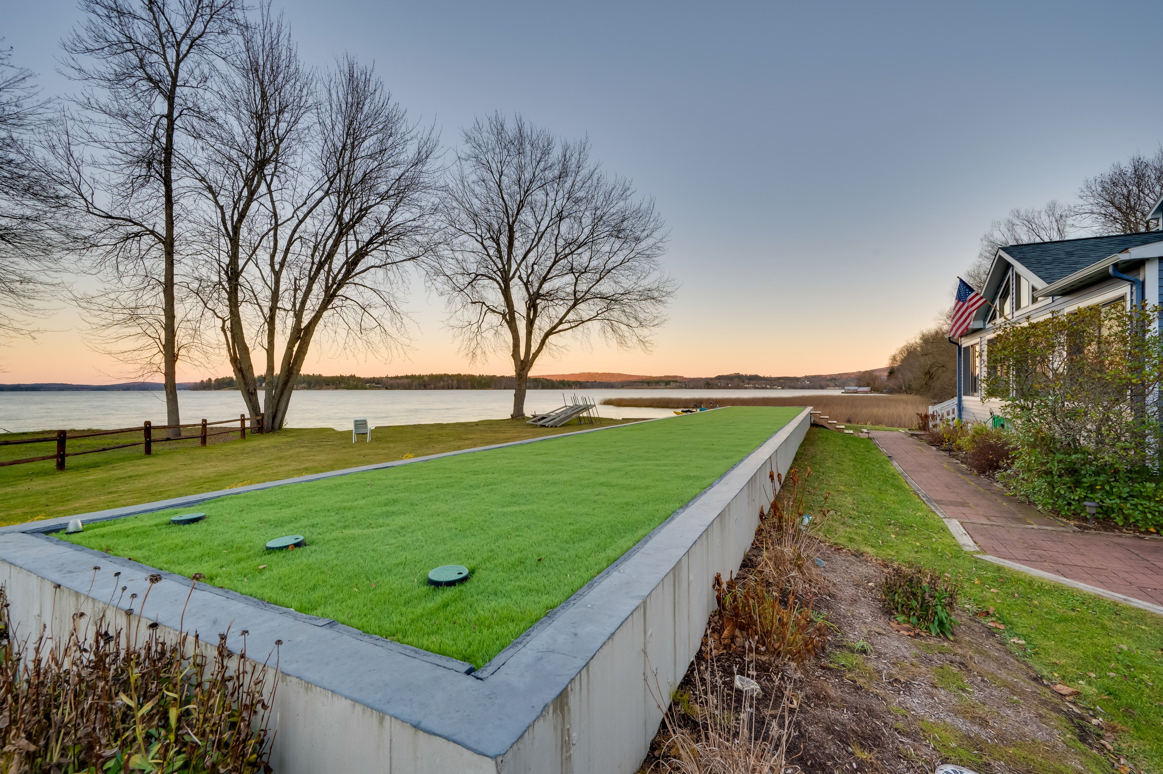 Exterior | Lake View | Shared Outdoor Amenities