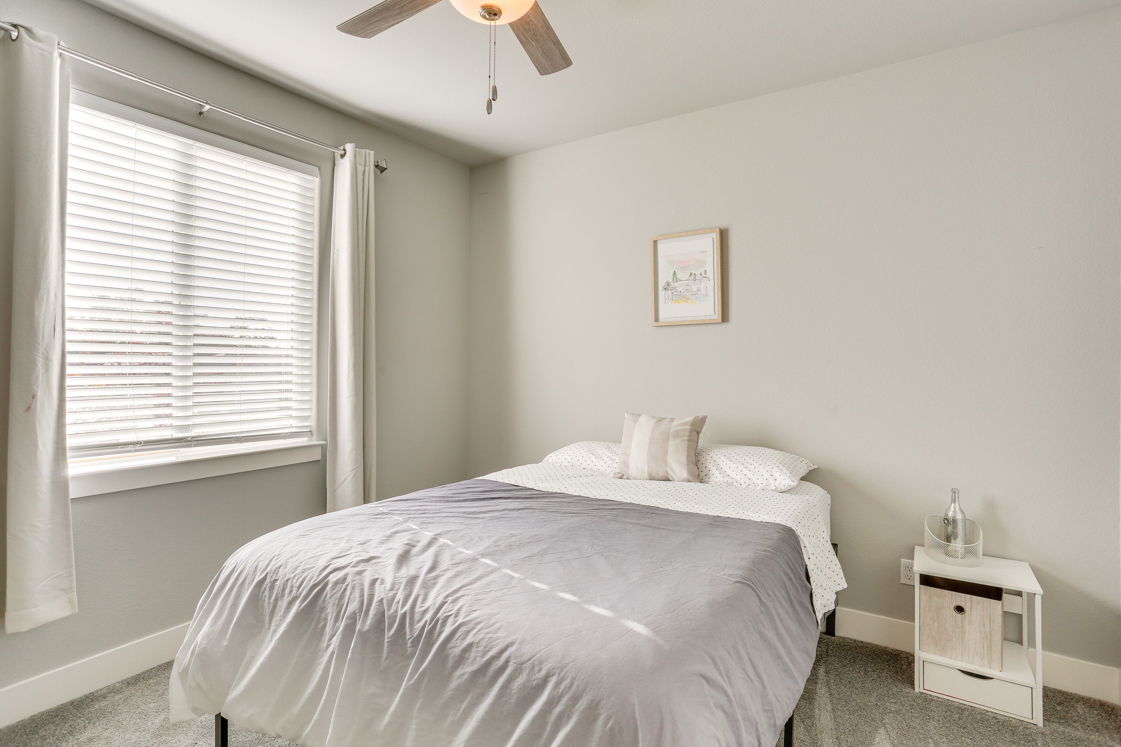 Bedroom 3 | Queen Bed | Smart TV