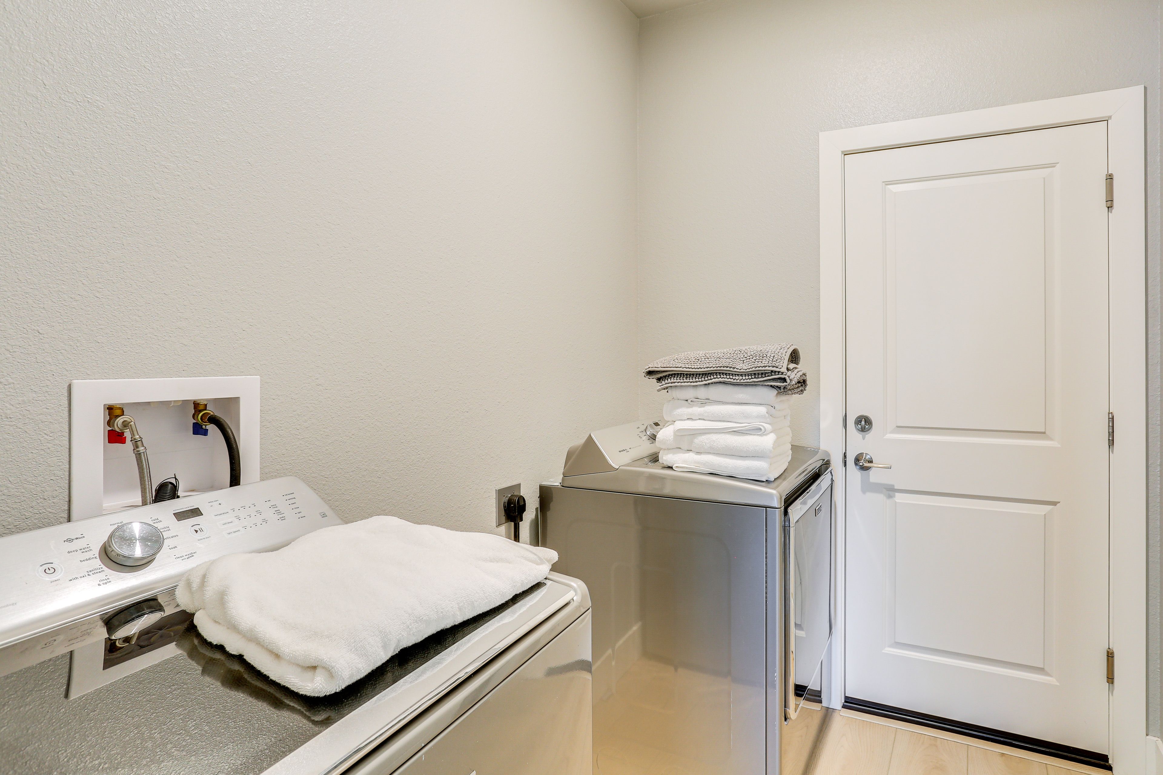 Washer & Dryer