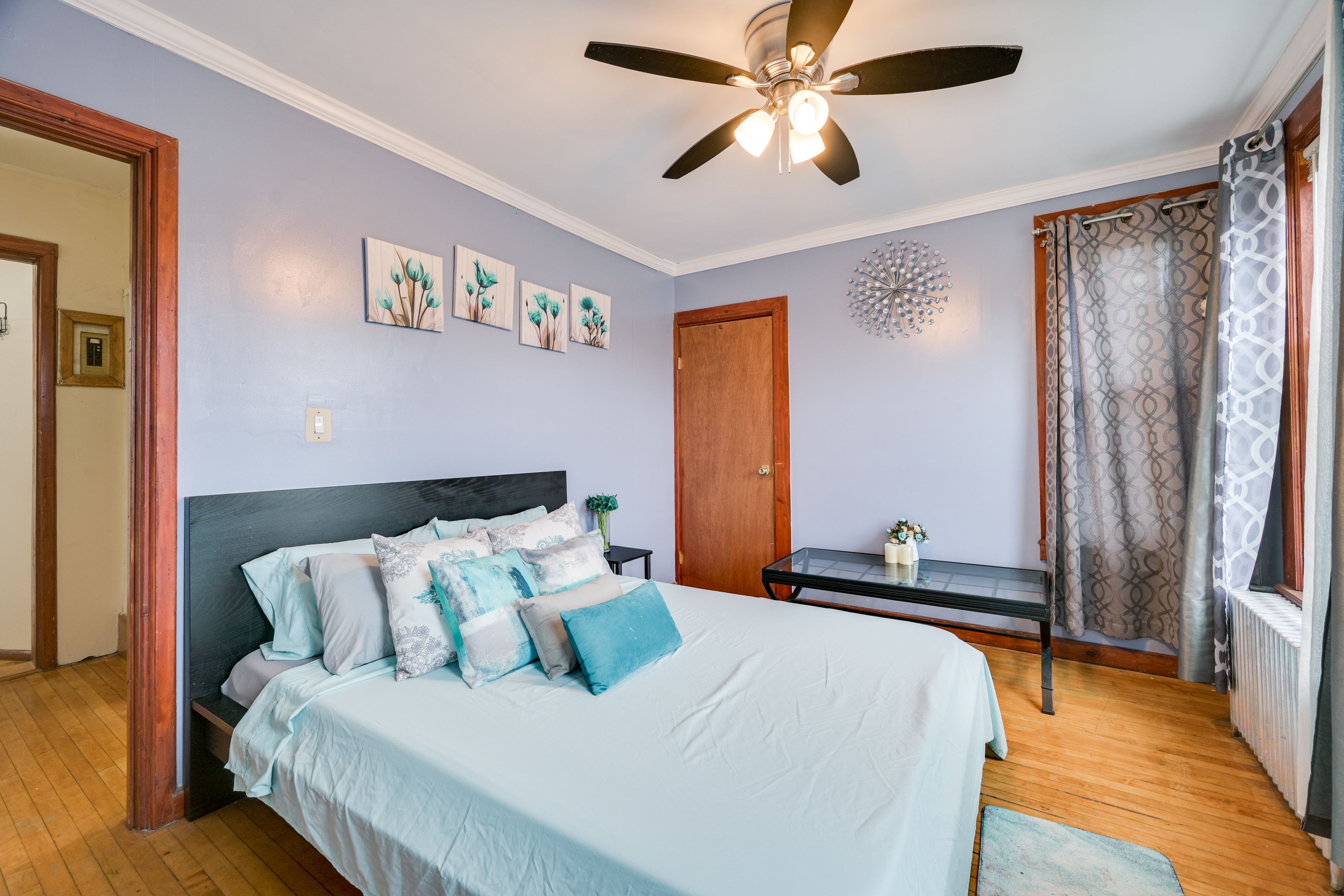 Bedroom 2 | Queen Bed