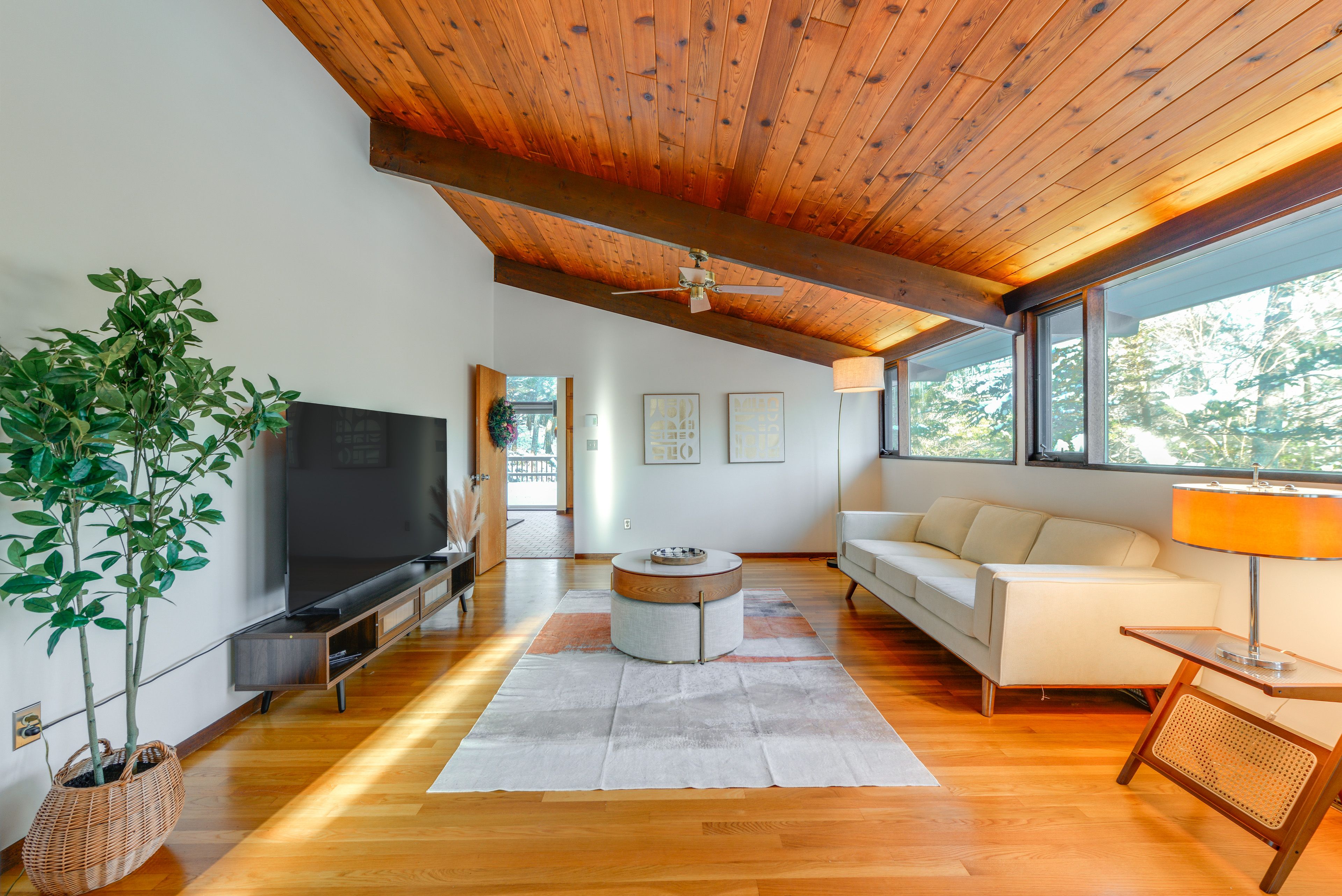 Living Room | 1st Floor | Smart TV | Baby Grand Piano