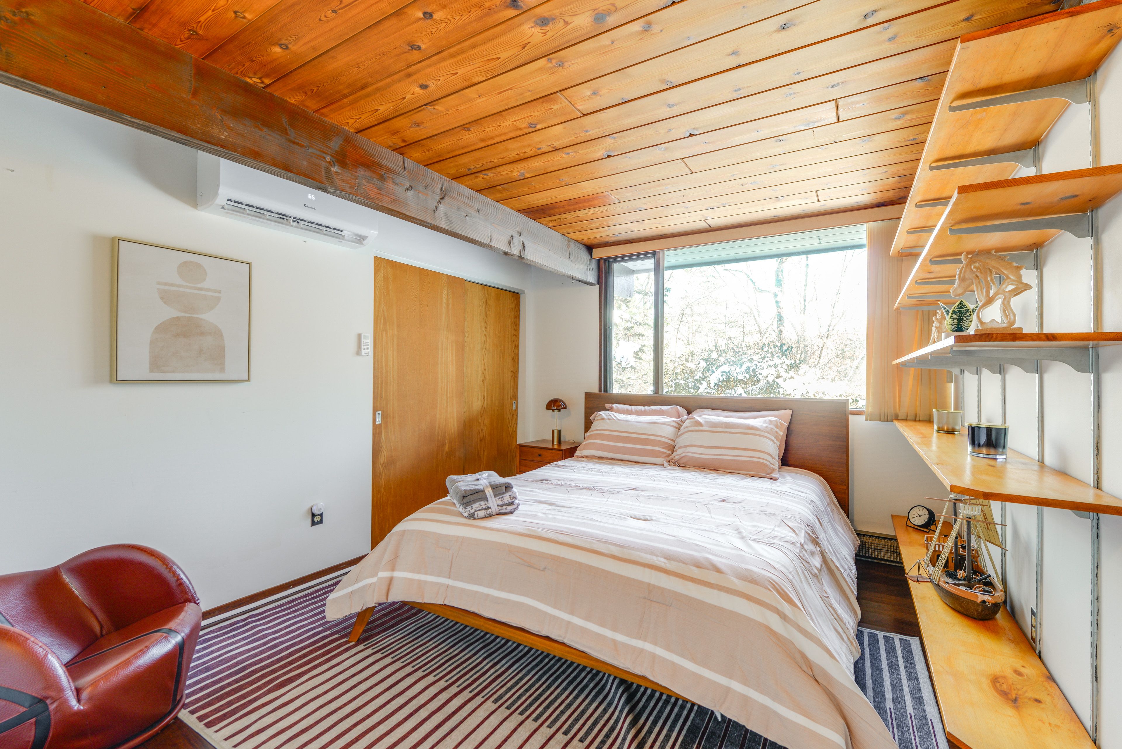 Bedroom 3 | Queen Bed | Basement