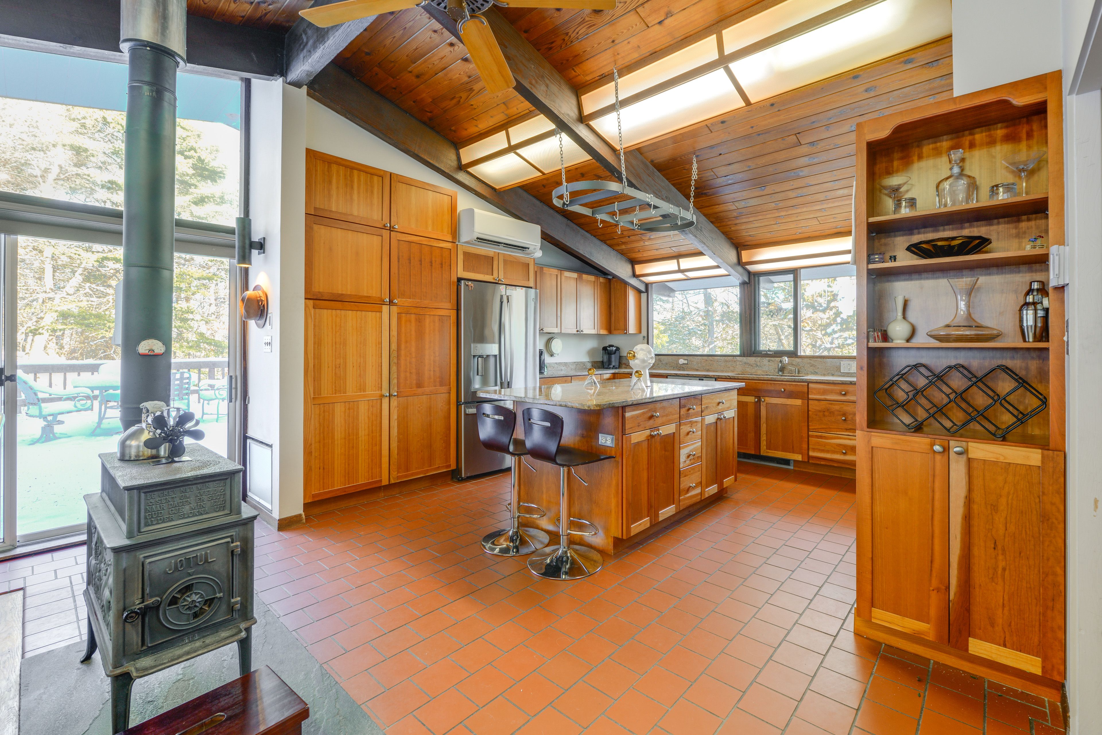 Interior | Mini-Split A/C | Wood-Burning Stove | Fireplace | Free WiFi