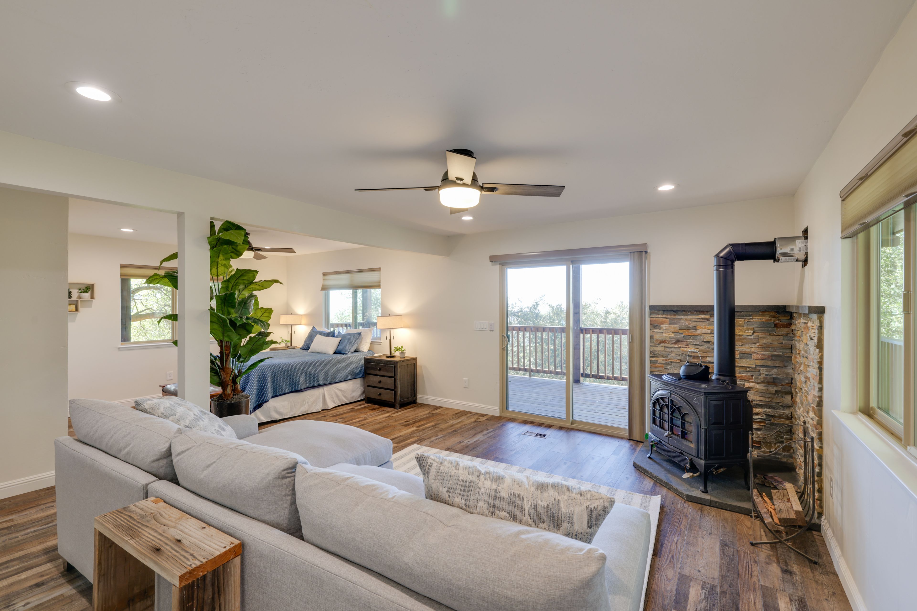 Bonus Living Area | Basement | Queen Bed | Wood-Burning Stove