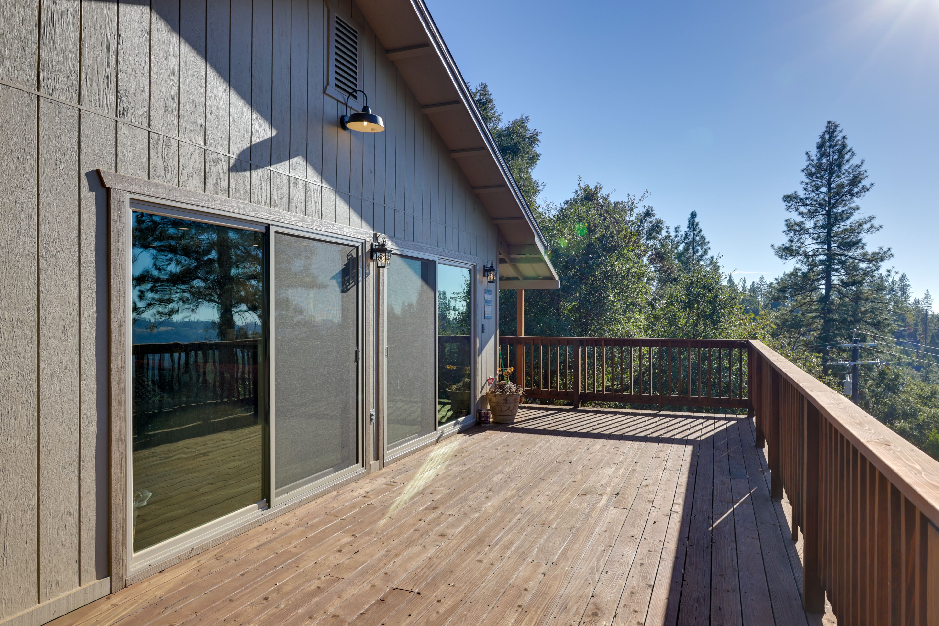 Upper-Level Deck | Mountain Views