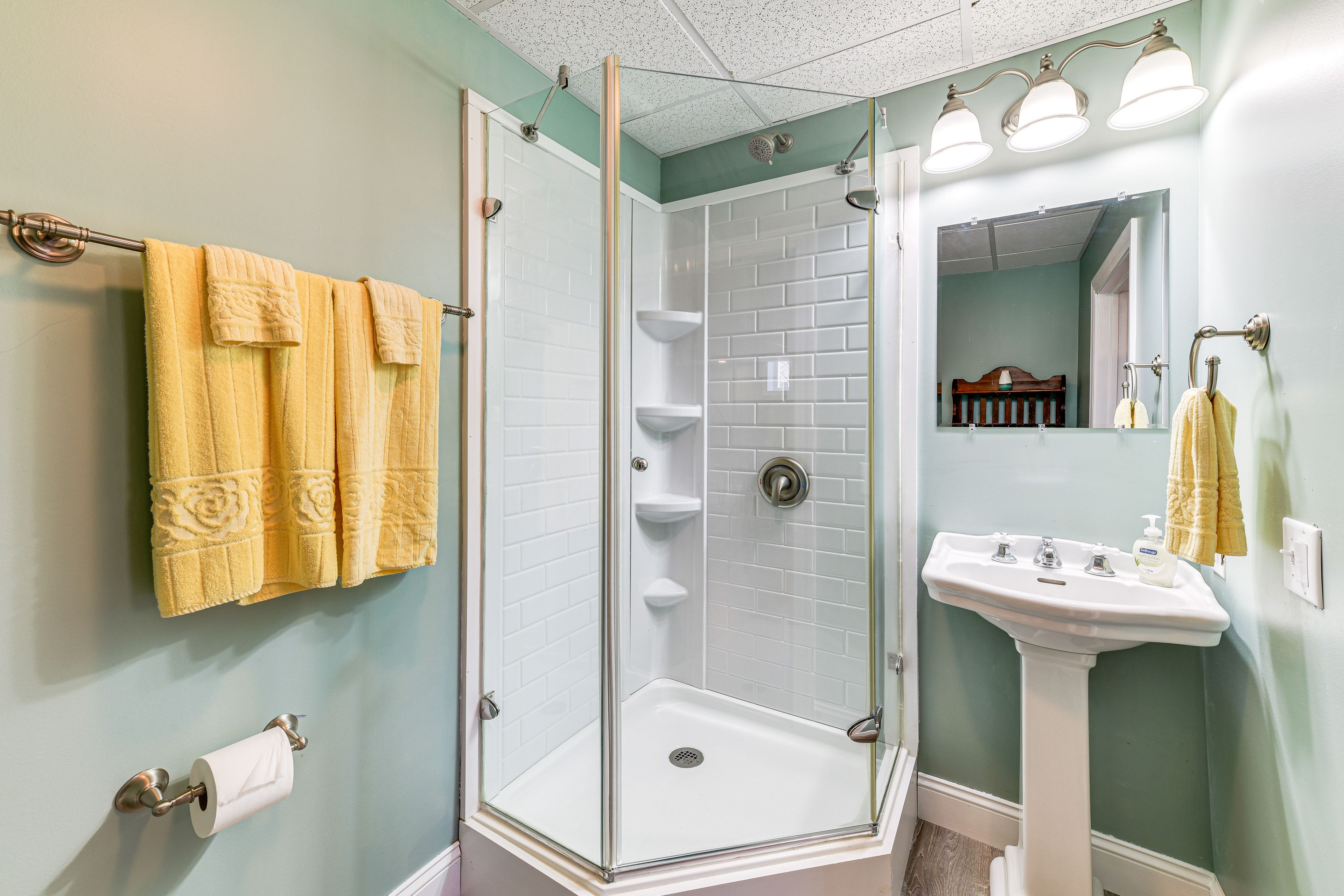Full Bathroom | Basement