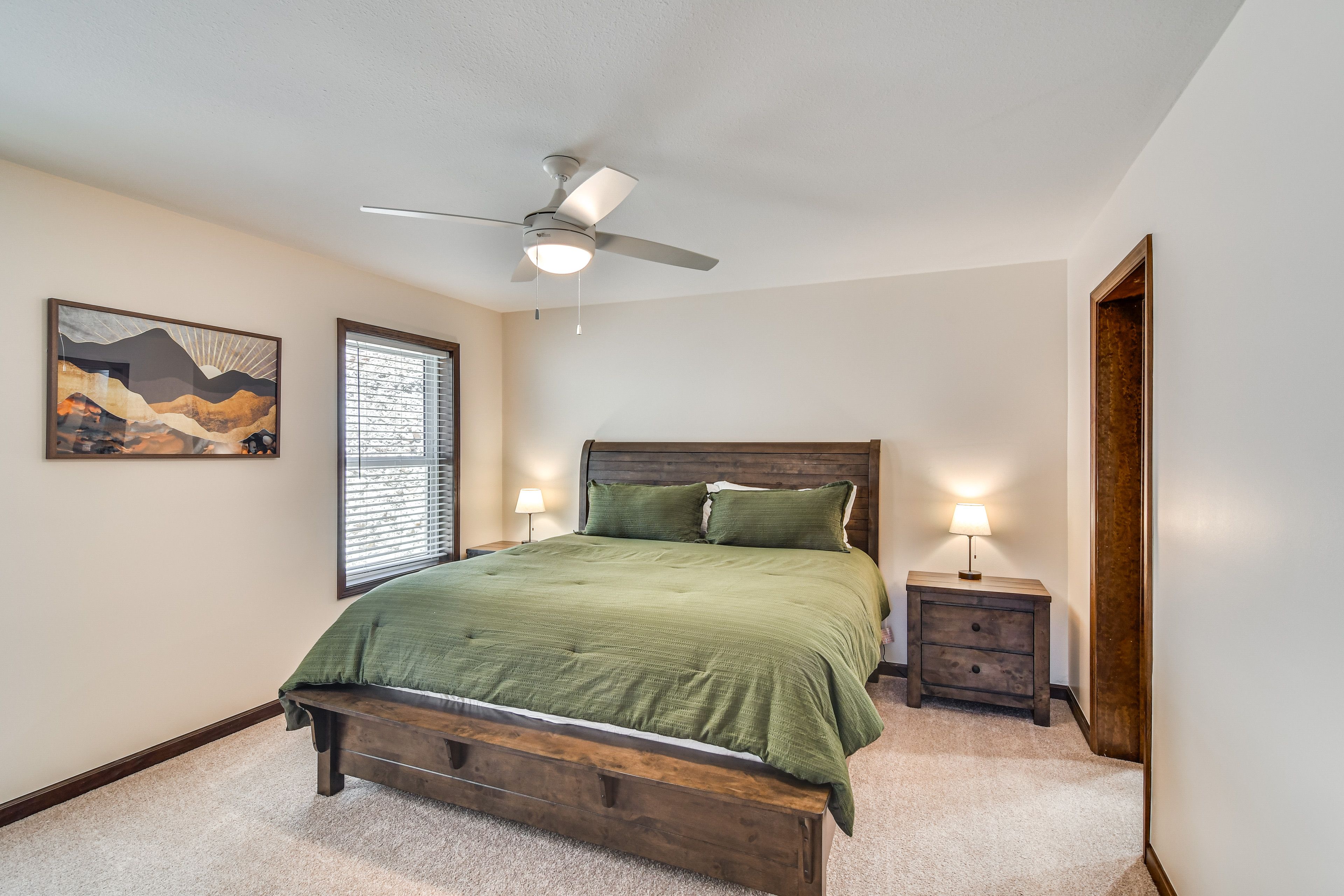 Bedroom 1 | King Bed | 1st Floor
