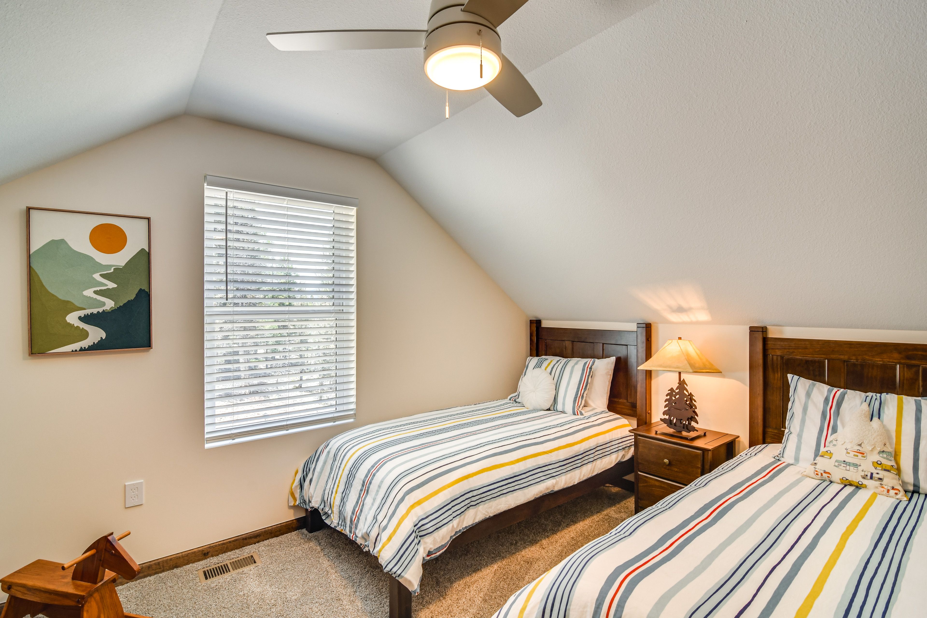Bedroom 3 | 2 Twin Beds | 2nd Floor