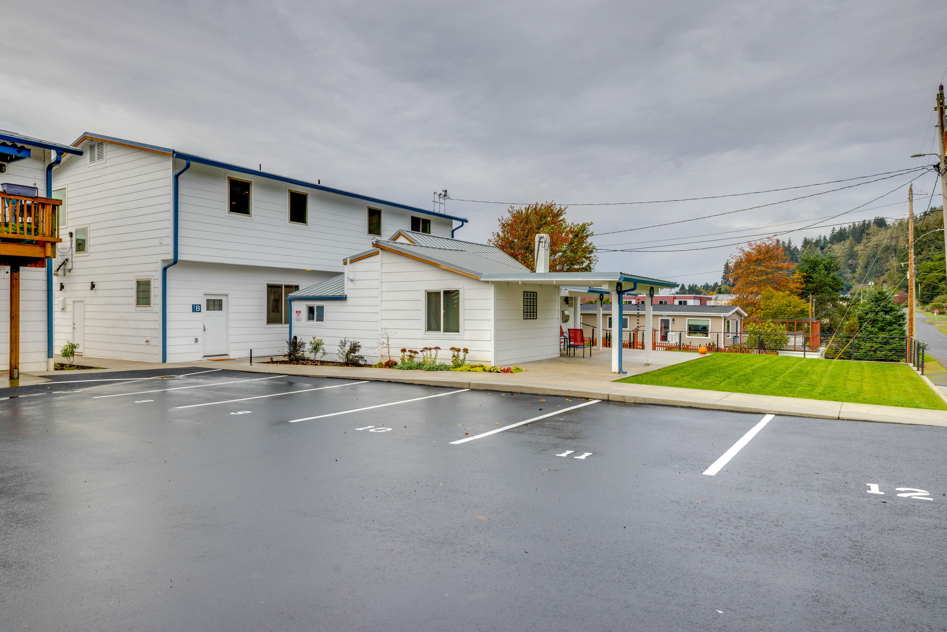 Parking | Community Lot (1 Vehicle) | Trailer Parking