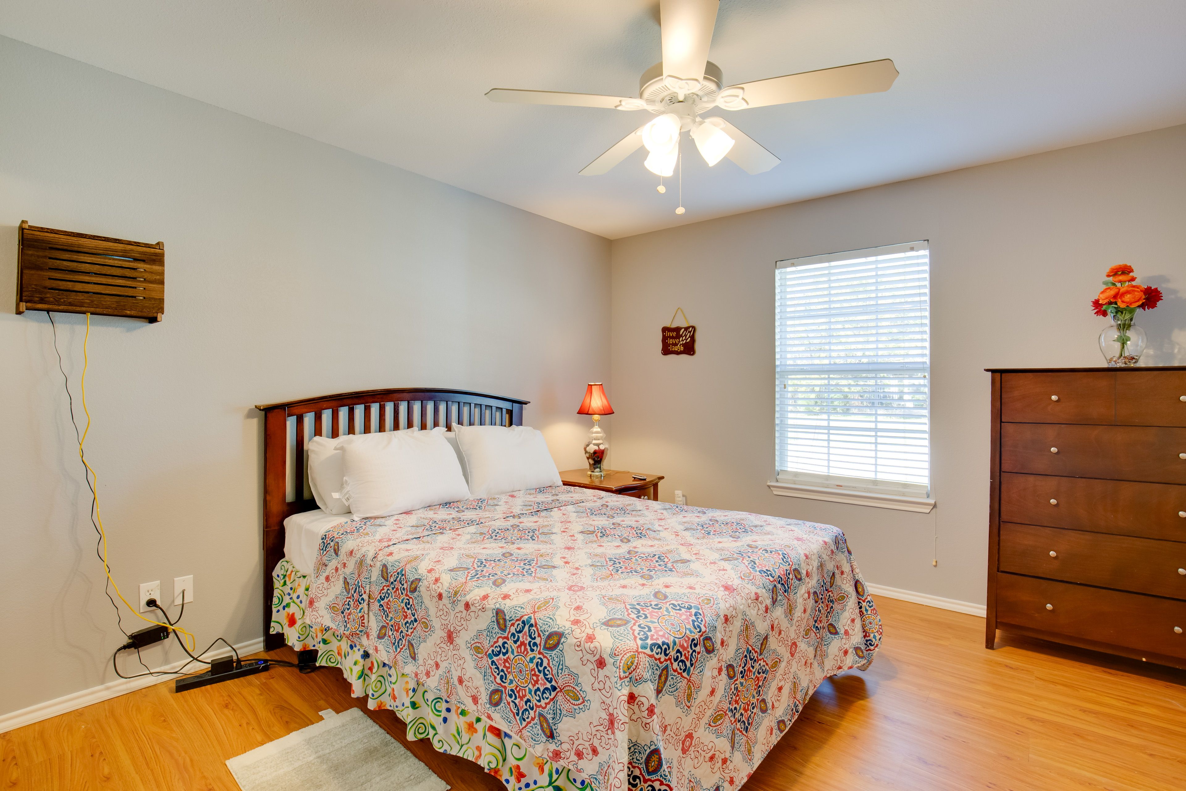 Bedroom 1 | Queen Bed | En-Suite Bathroom