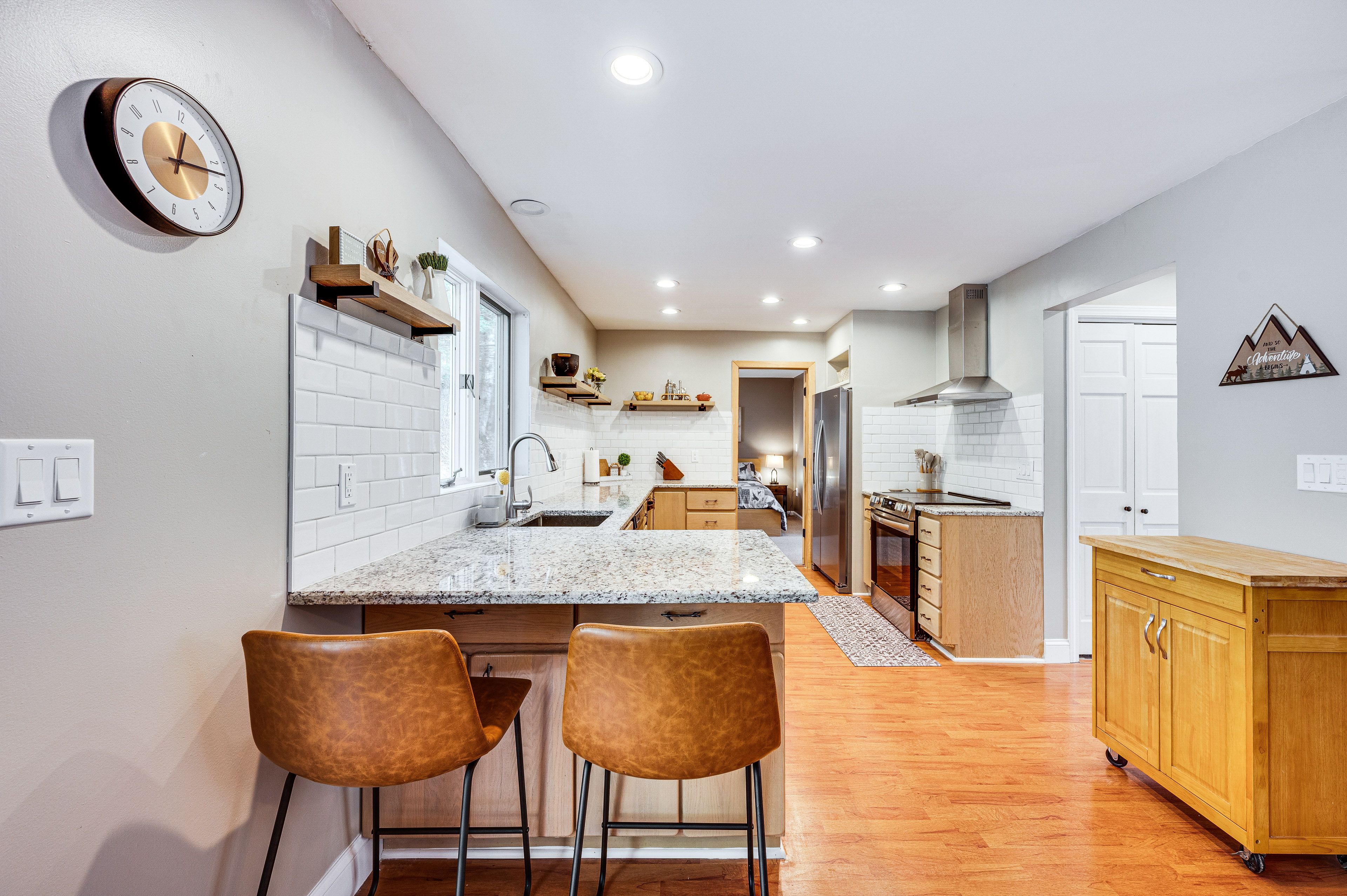 Kitchen | Slow Cooker | Toaster | Blender | 2nd Floor