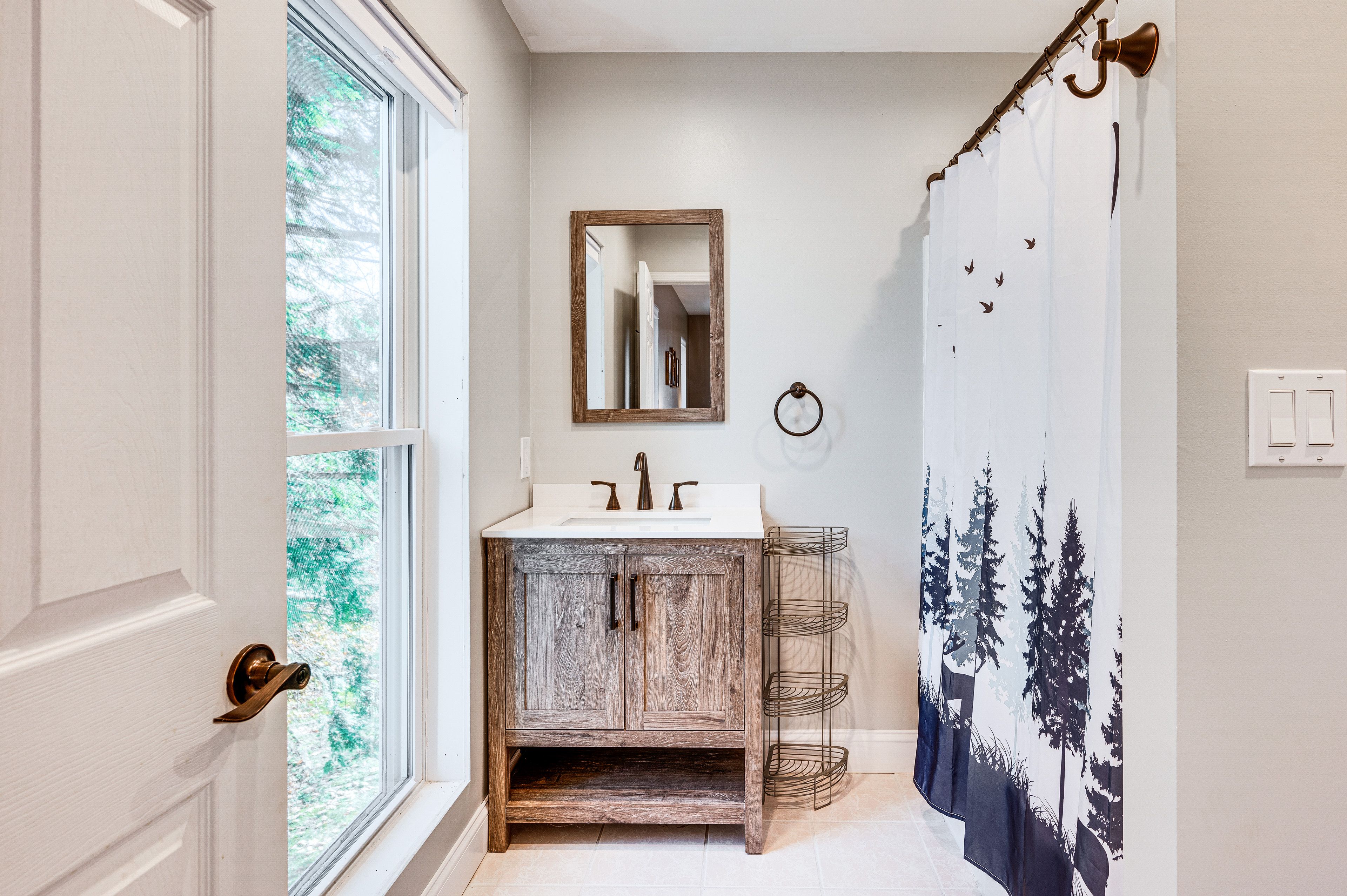 Full Bath | Towels | Hair Dryer | 3rd Floor