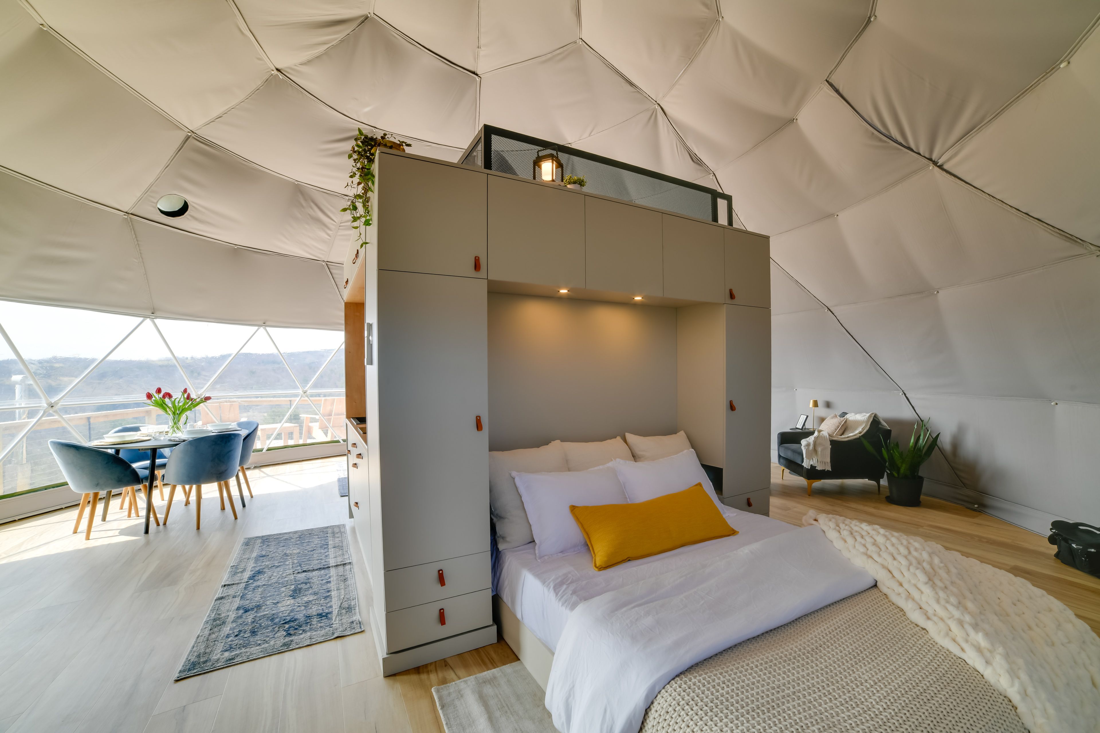 Studio | Queen Bed | Lofted Queen Bed