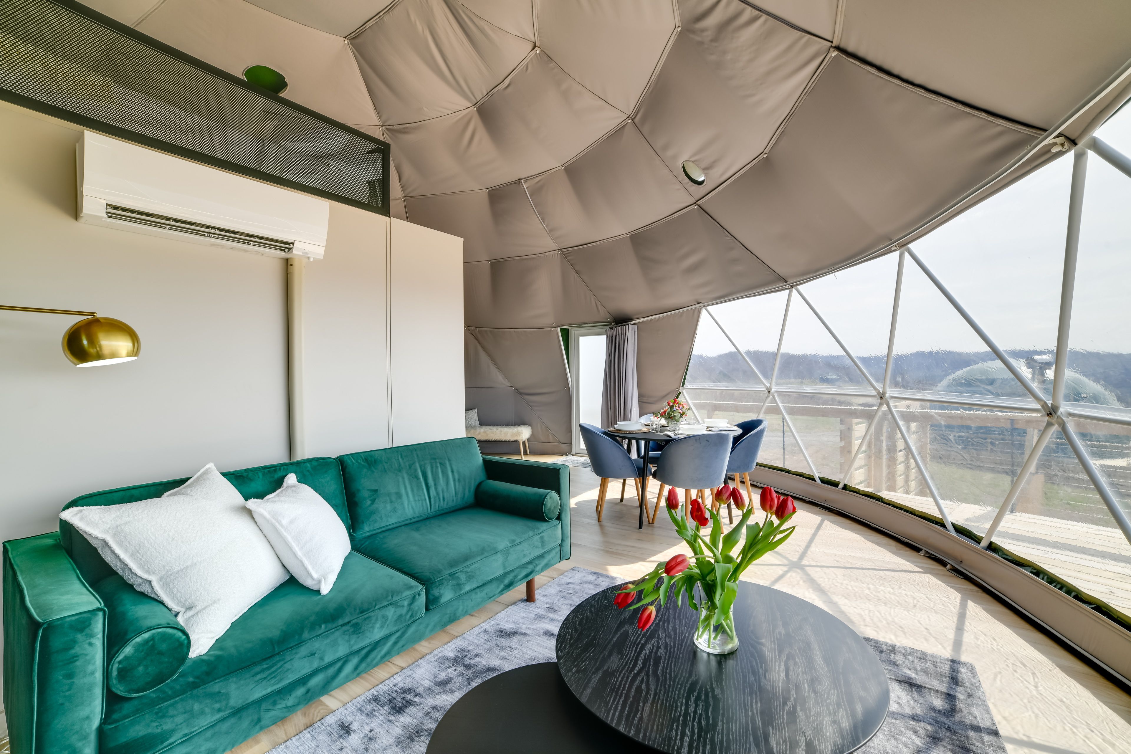 Living Area | Central A/C & Heating