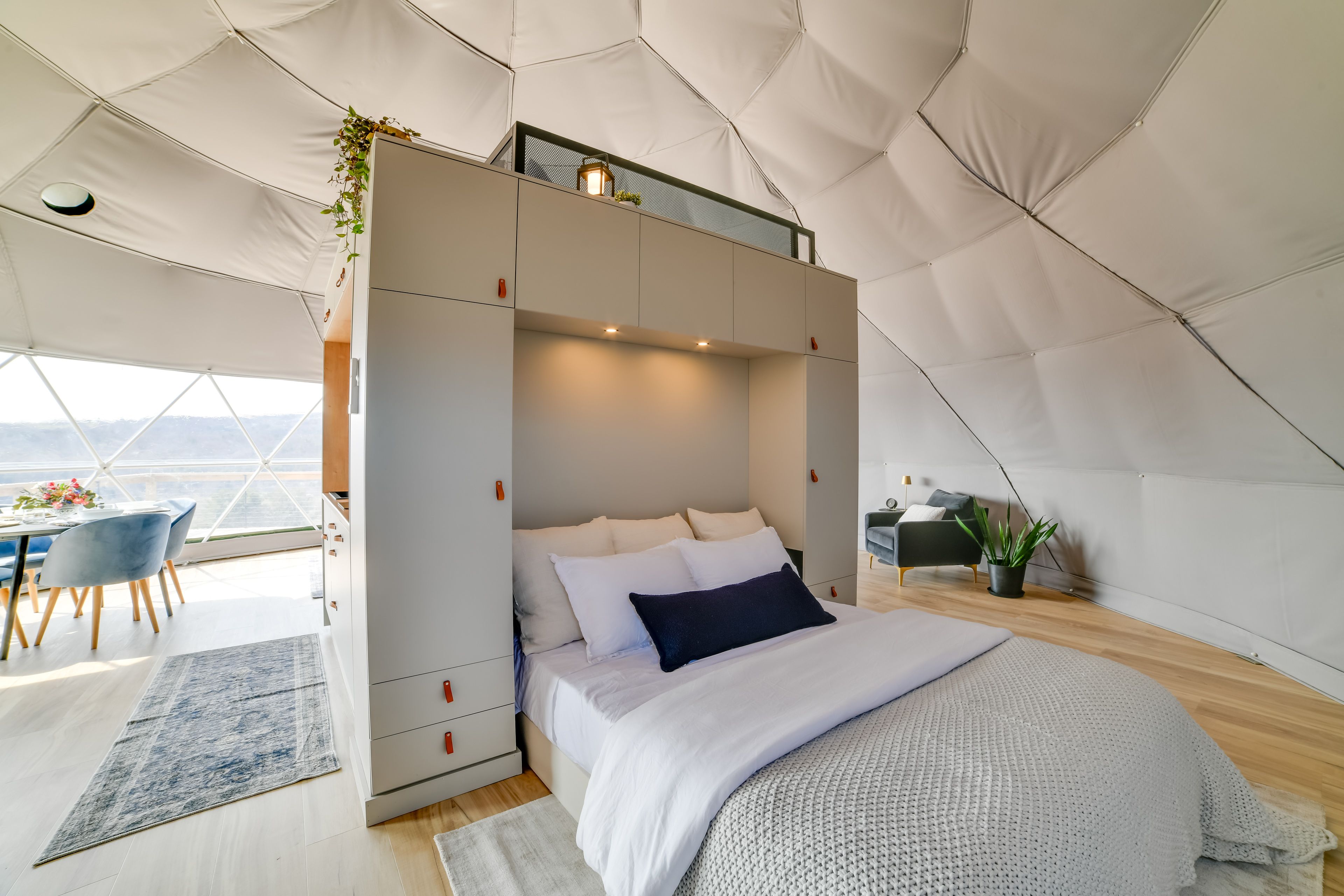 Studio | Queen Bed | Lofted Queen Bed