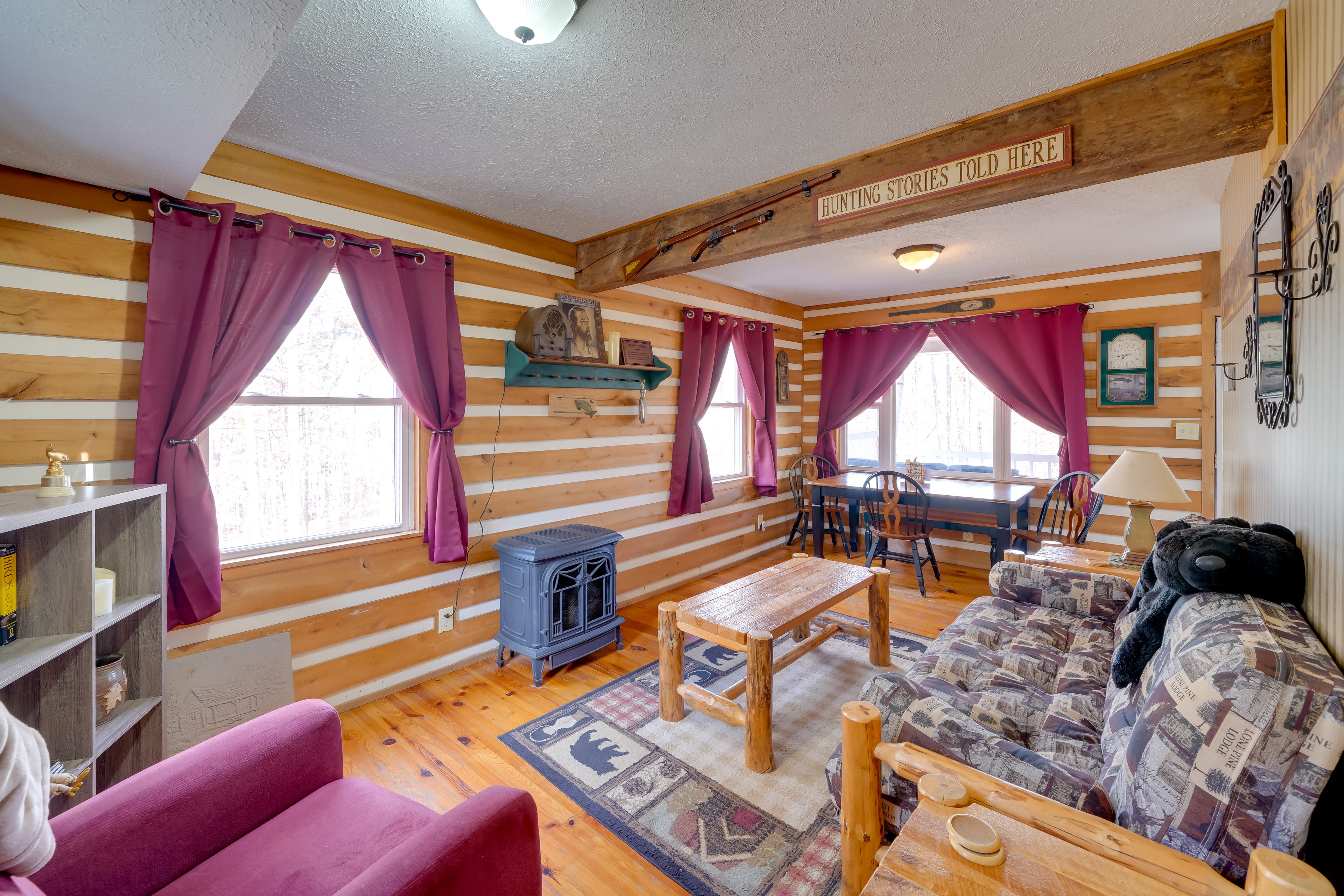 Living Room | Queen Futon | 1st Floor | Central A/C & Heating