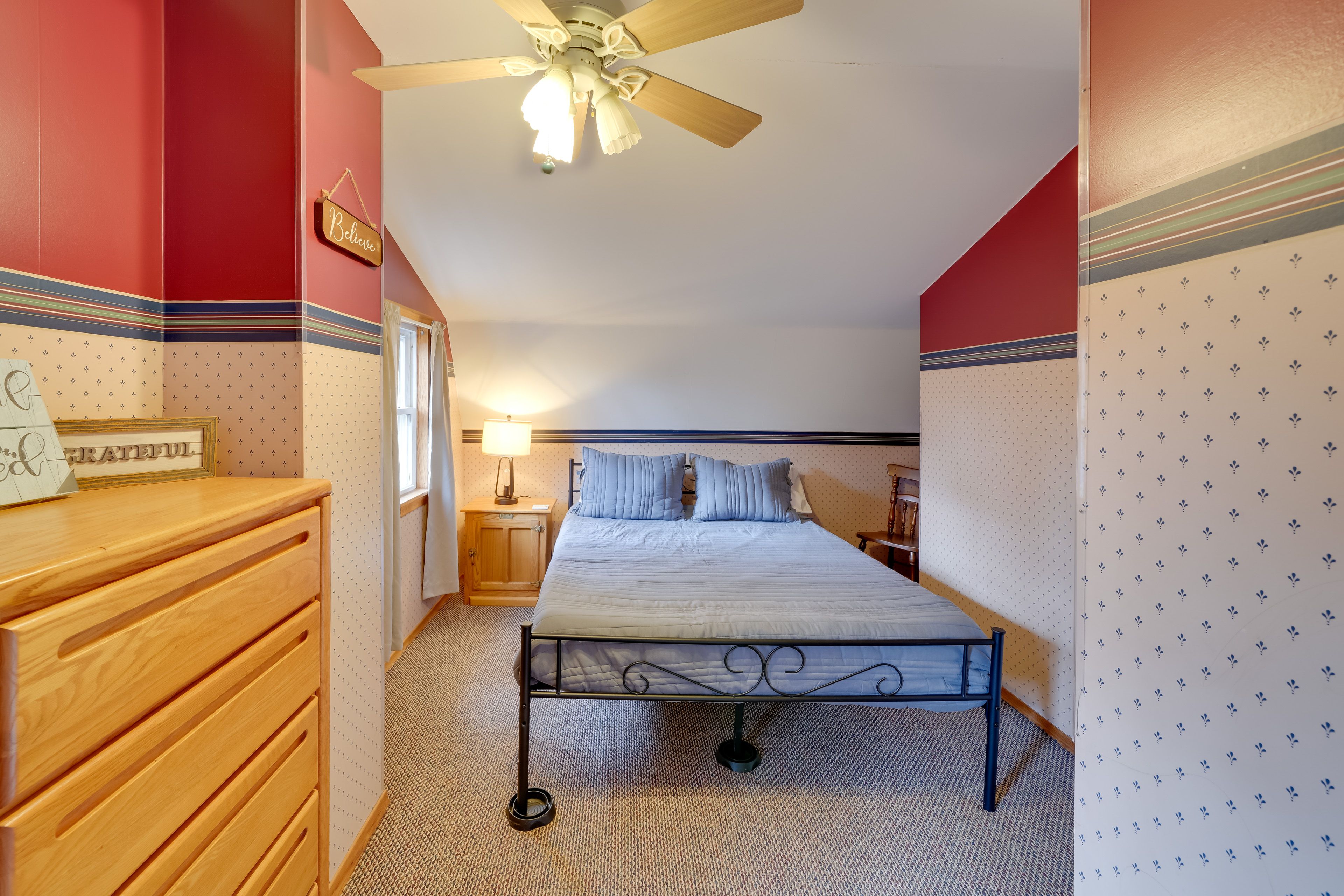 Bedroom 1 | Queen Bed | 2nd Floor