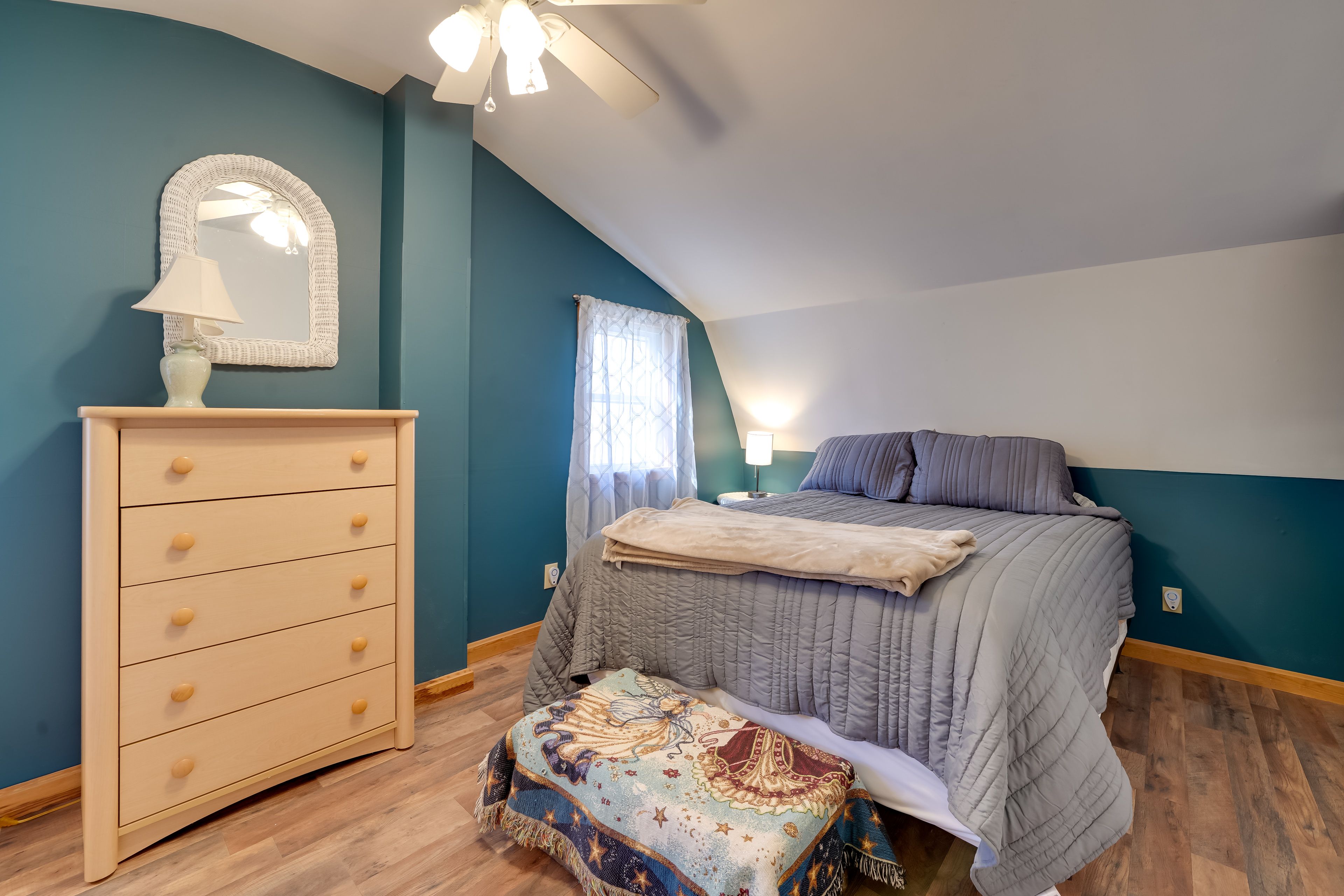 Bedroom 1 | Queen Bed | 2nd Floor