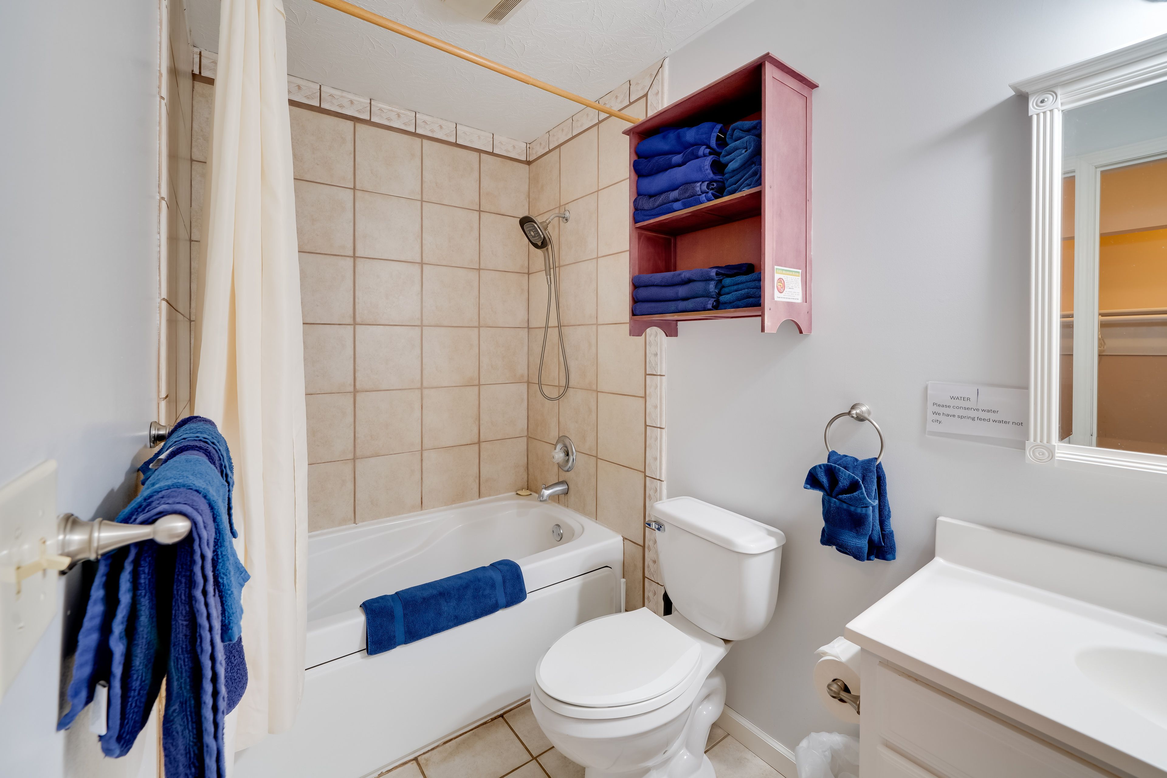 Full Bathroom | Main Floor