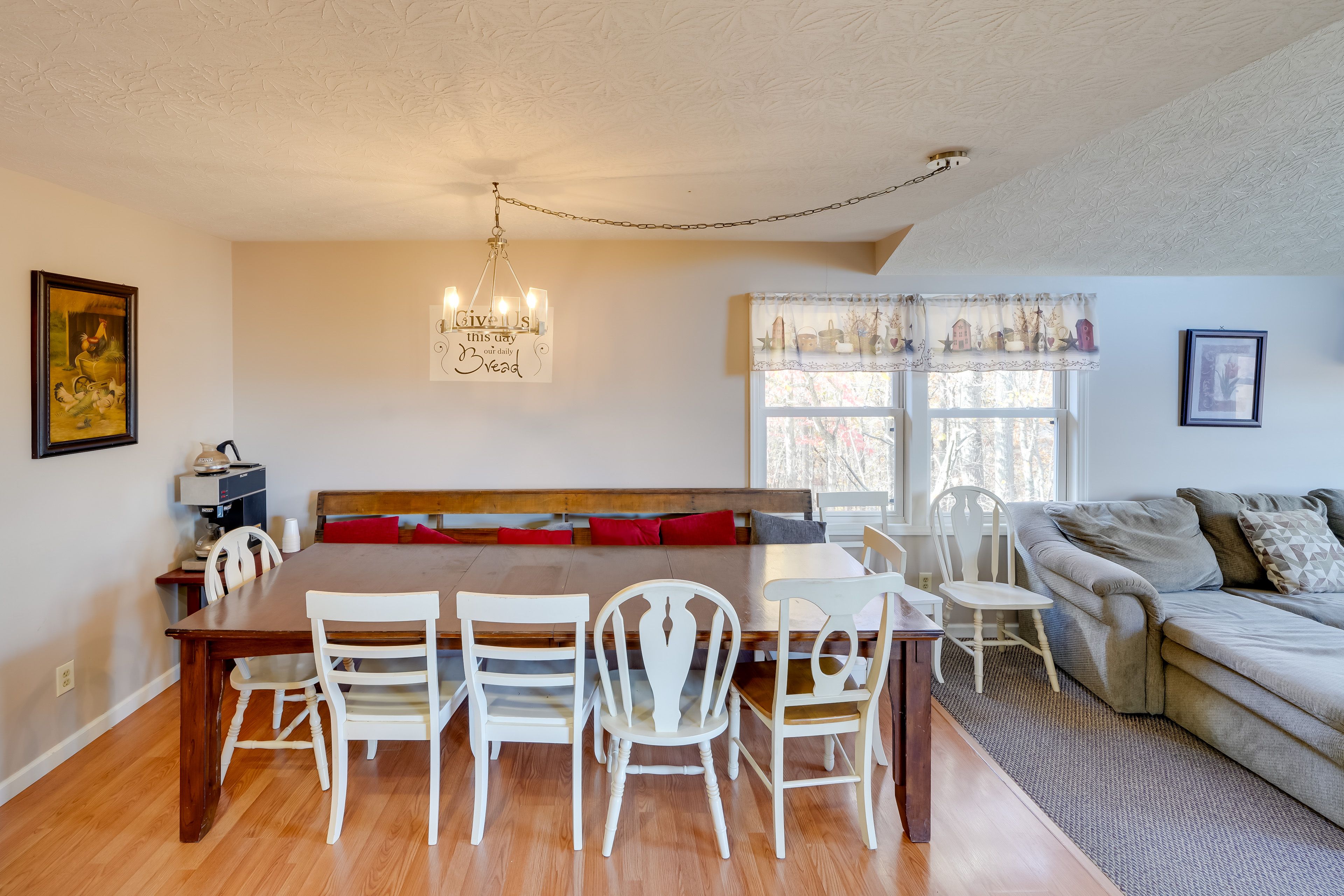 Dining Area | Main Floor