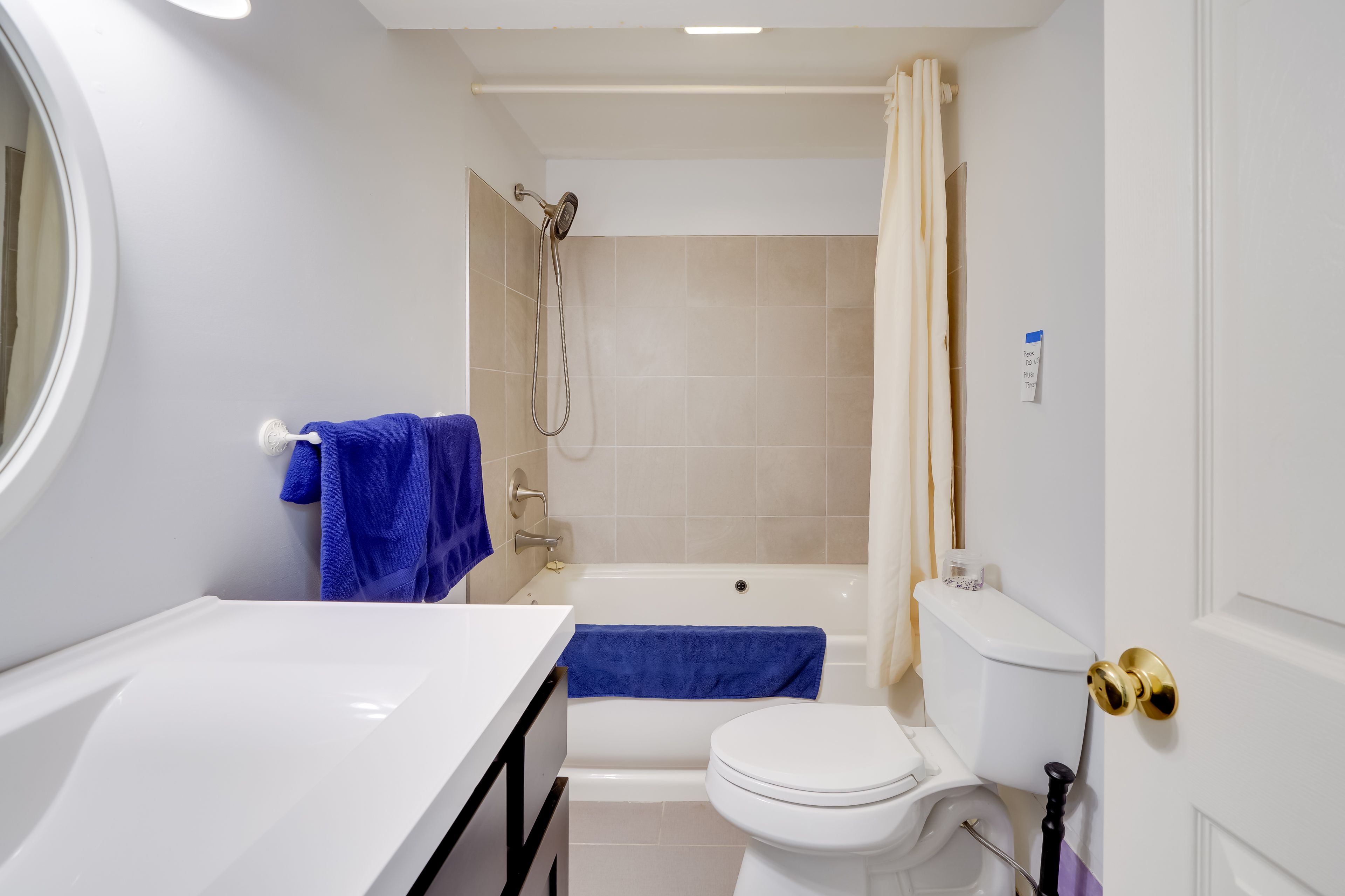 Full Bathroom | Lower Level