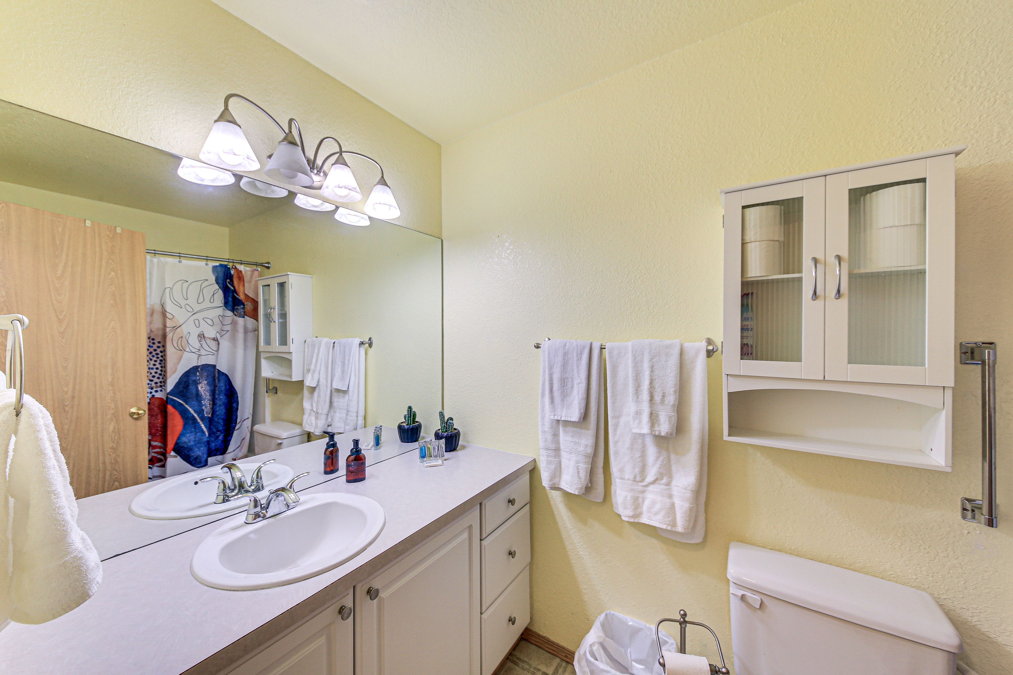 Full Bathroom